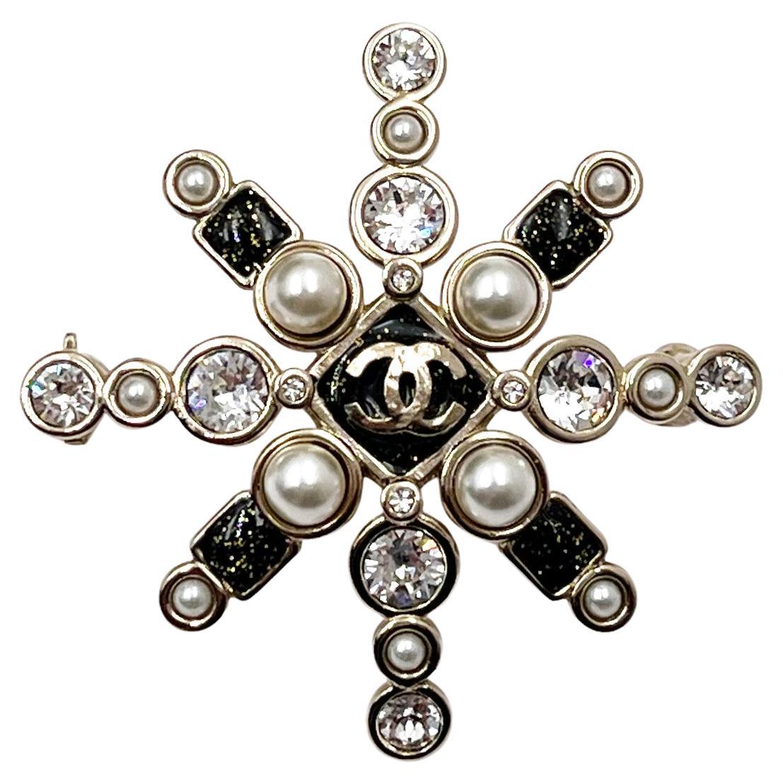 Chanel Gold CC Star Black Bead Pearl Crystal Small Brooch  For Sale