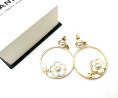 Chanel Iconic Gold CC White Daisy Round Ring Large Piercing Earrings