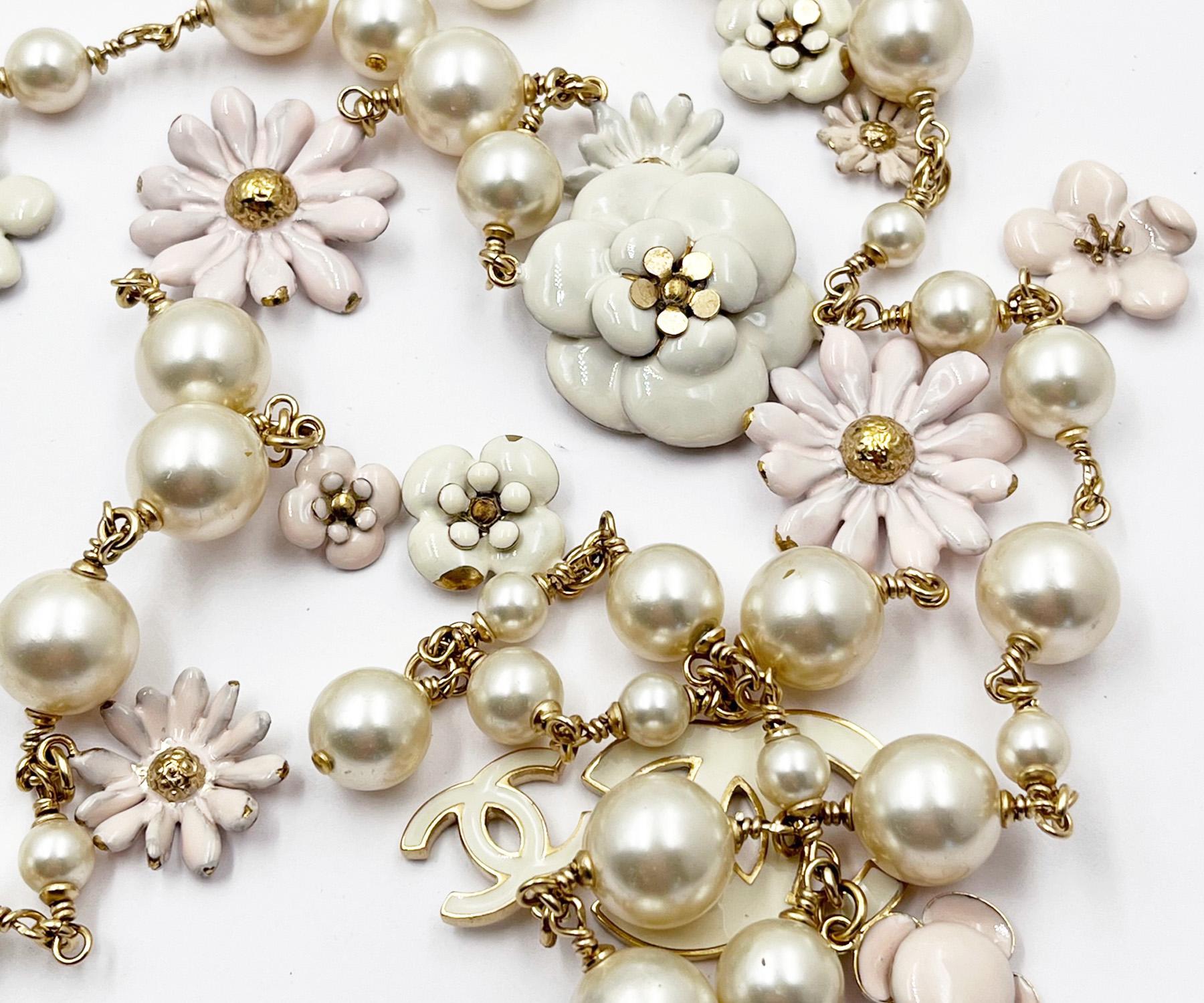 Artisan Chanel Gold CC White Ivory Pastel Pink Daisy Flower Long Pearl Necklace