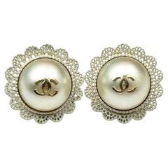 Chanel Gold CC White Lace Pearl Pearl Dangle Clip on Earrings