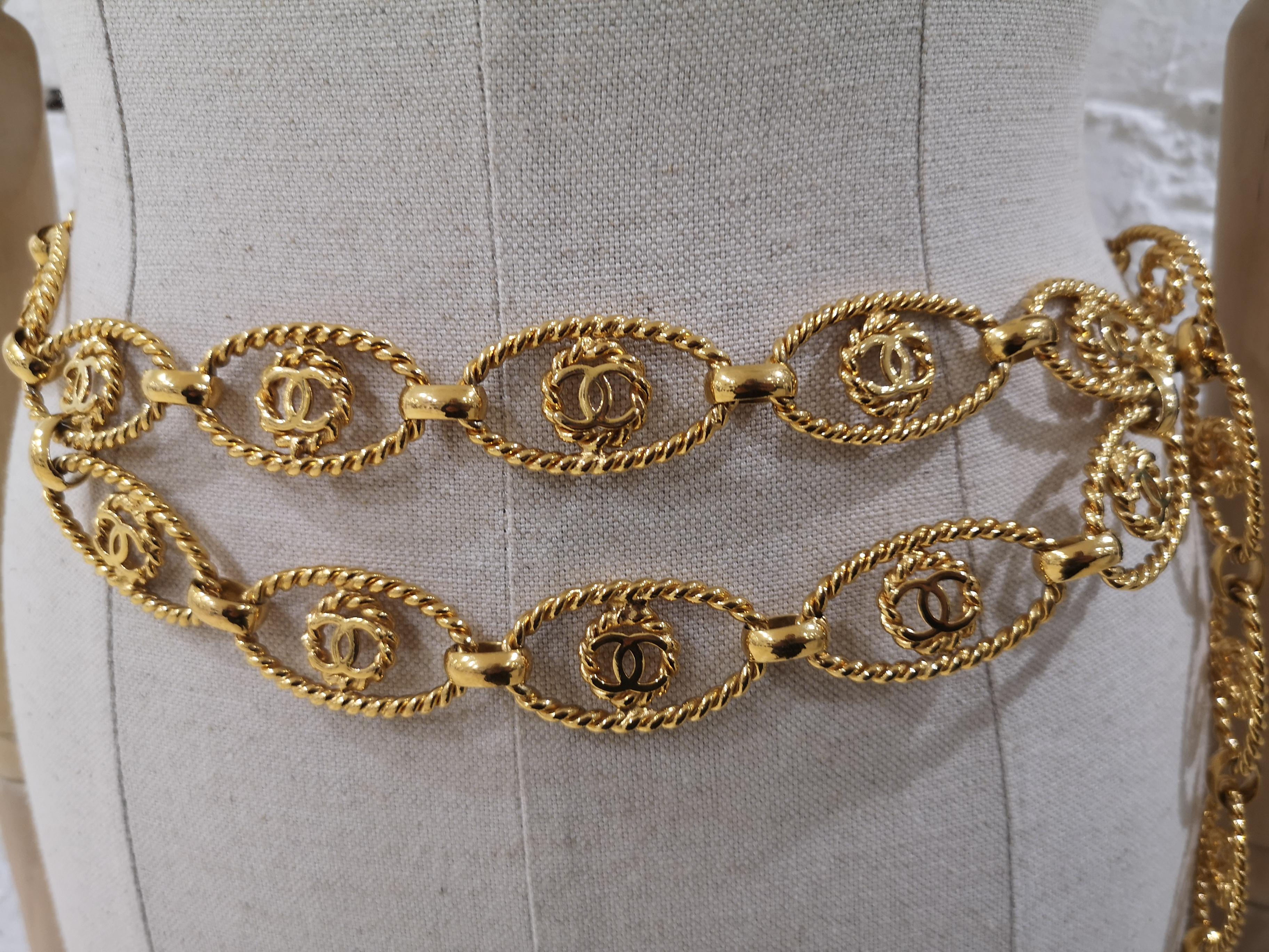 Chanel Gold Chain CC Belt
totally made in france
can be easily used as a necklace too
Total lenght 110 cm
