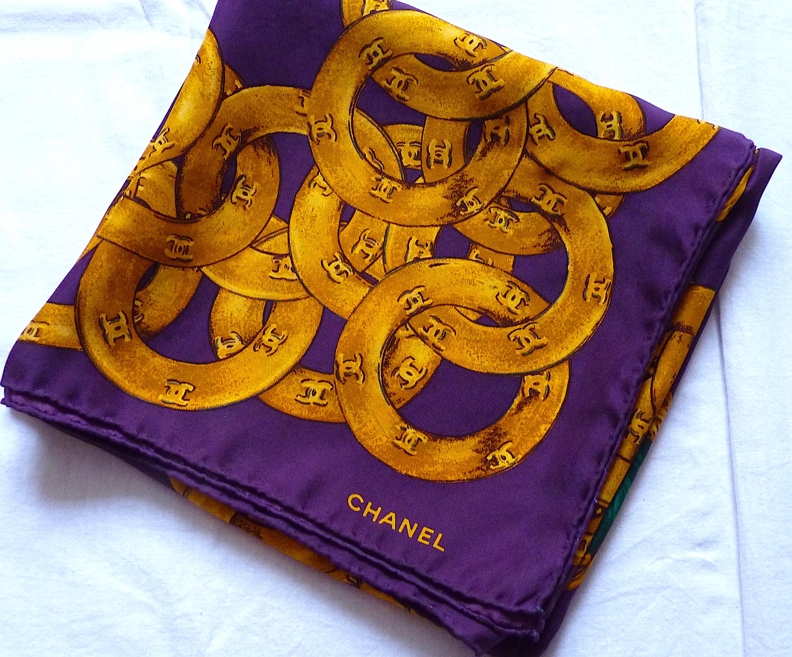 CHANEL Gold Chain & CC Logo Large Silk Scarf, Vintage from the 1990s For Sale 3