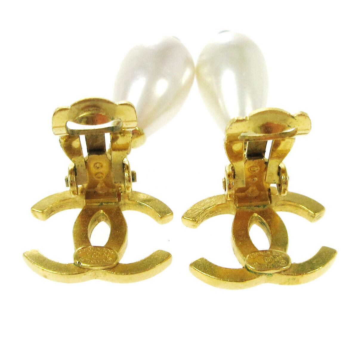 Chanel Gold Charm CC Pearl Dangle Drop Evening Earrings  In Good Condition In Chicago, IL