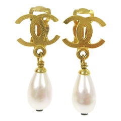 Vintage Chanel Gold Charm CC Pearl Dangle Drop Evening Earrings 