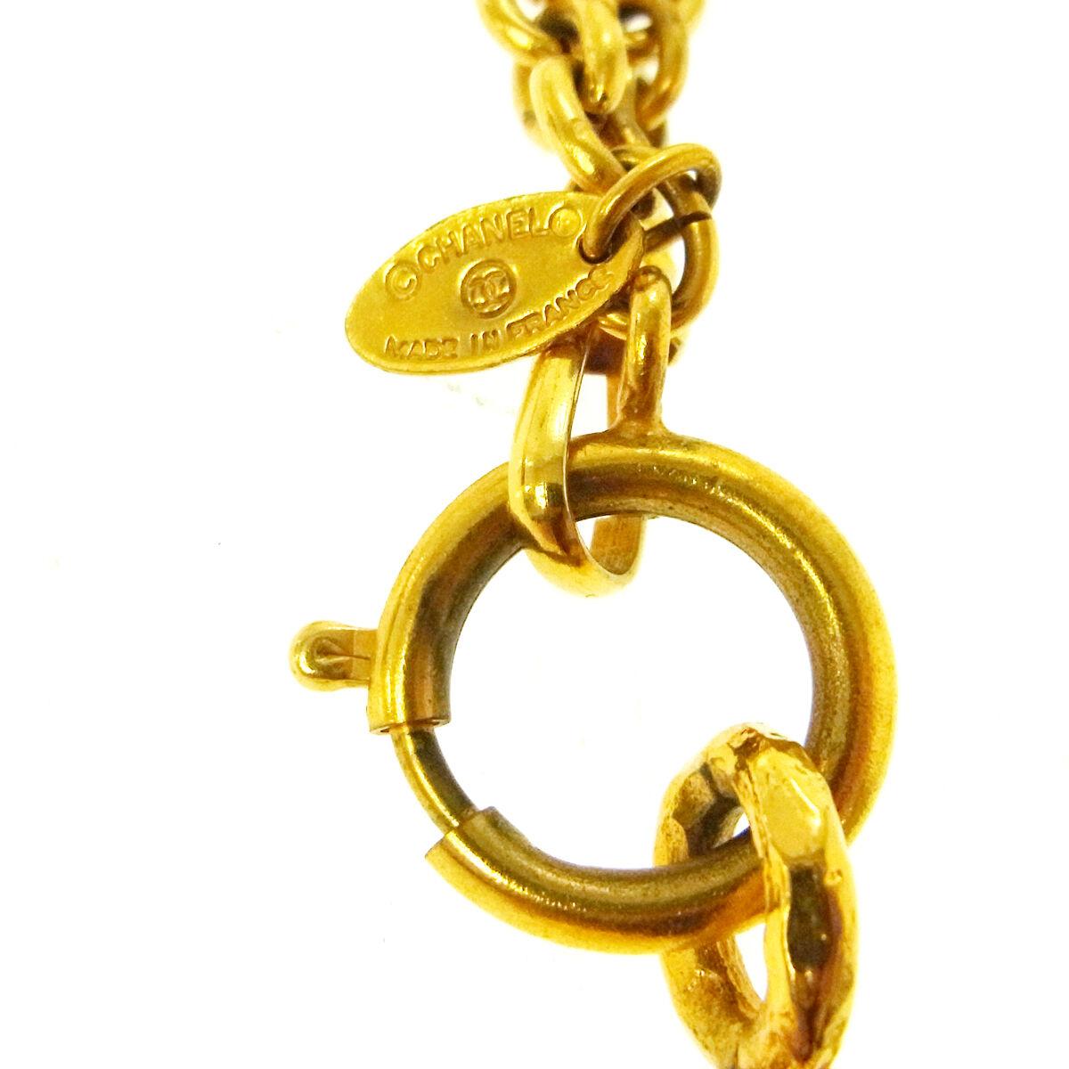 Chanel Gold Medallion Charm CC Evening Drop Link Pendant Chain Necklace in Box In Good Condition In Chicago, IL