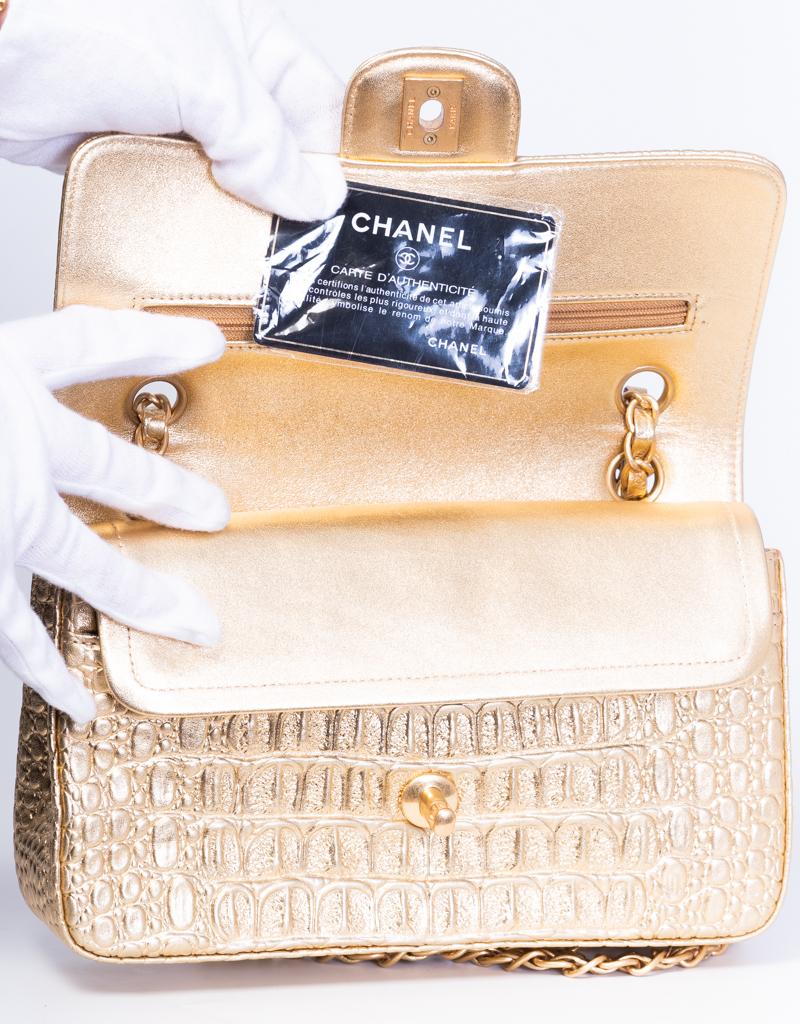 Chanel Gold Croc geprägte Klappe Tasche 4