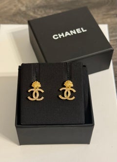 CHANEL Gold Crystal CC Shell Stud Earrings