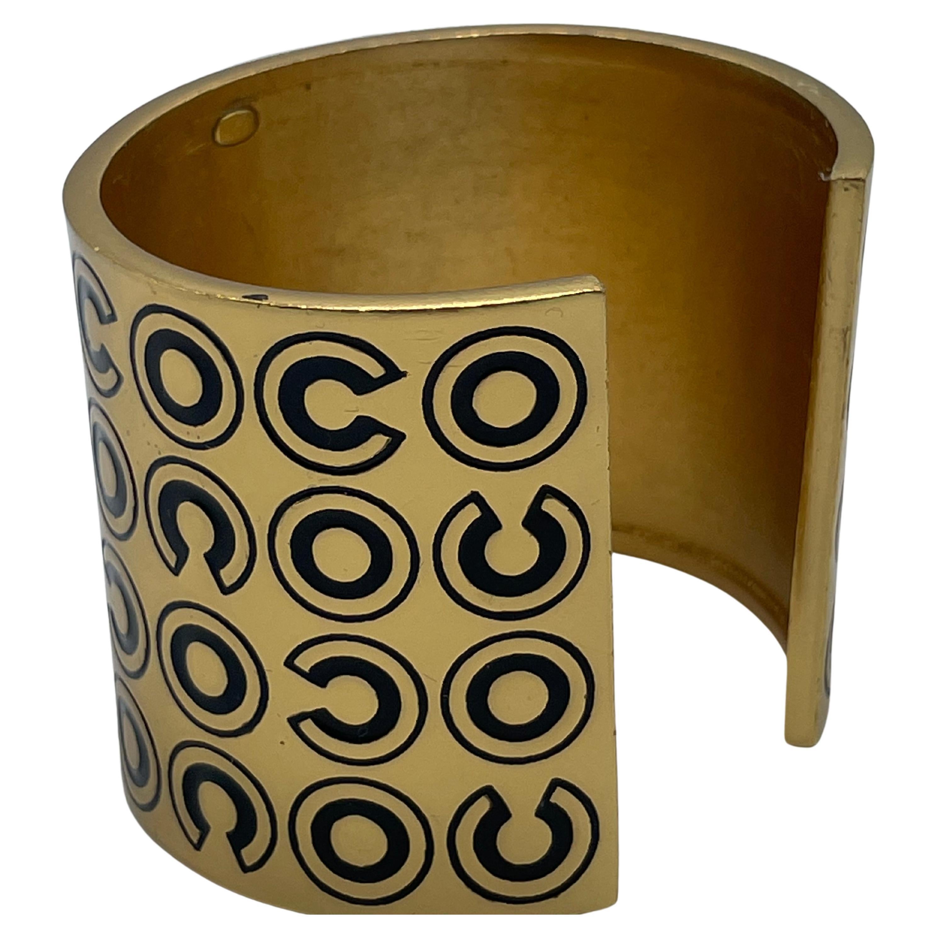 Chanel Gold Cuff COCO Bracelet  In Good Condition For Sale In Palm Beach, FL