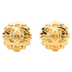 Chanel Gold-Ohrclips mit Ausschnitt