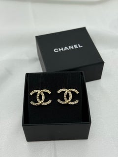 Orecchini in oro Chanel