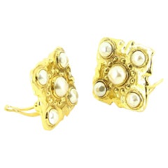 Chanel Gold Earrings with Pearls