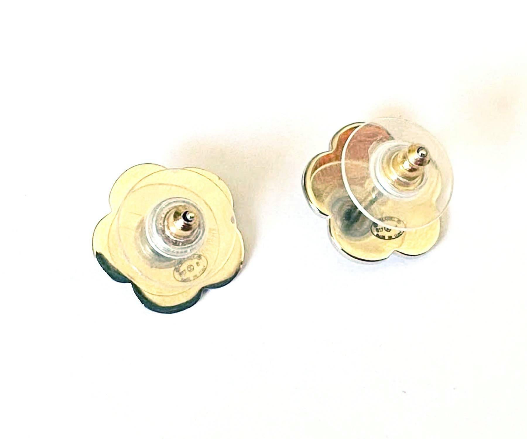 chanel camellia pearl earrings