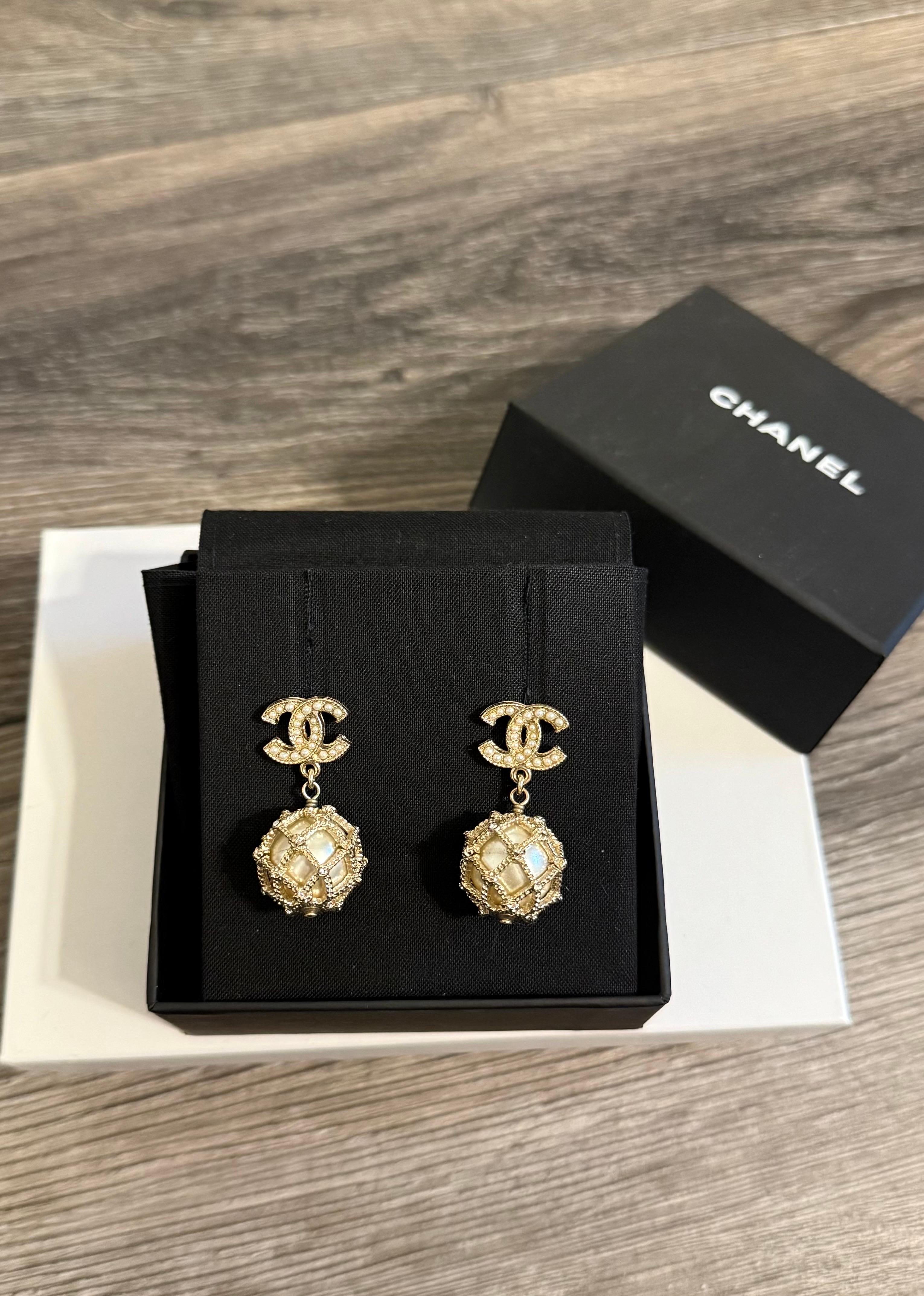 Chanel Gold Faux Pearl CC Crystal Dangle Earrings For Sale 9
