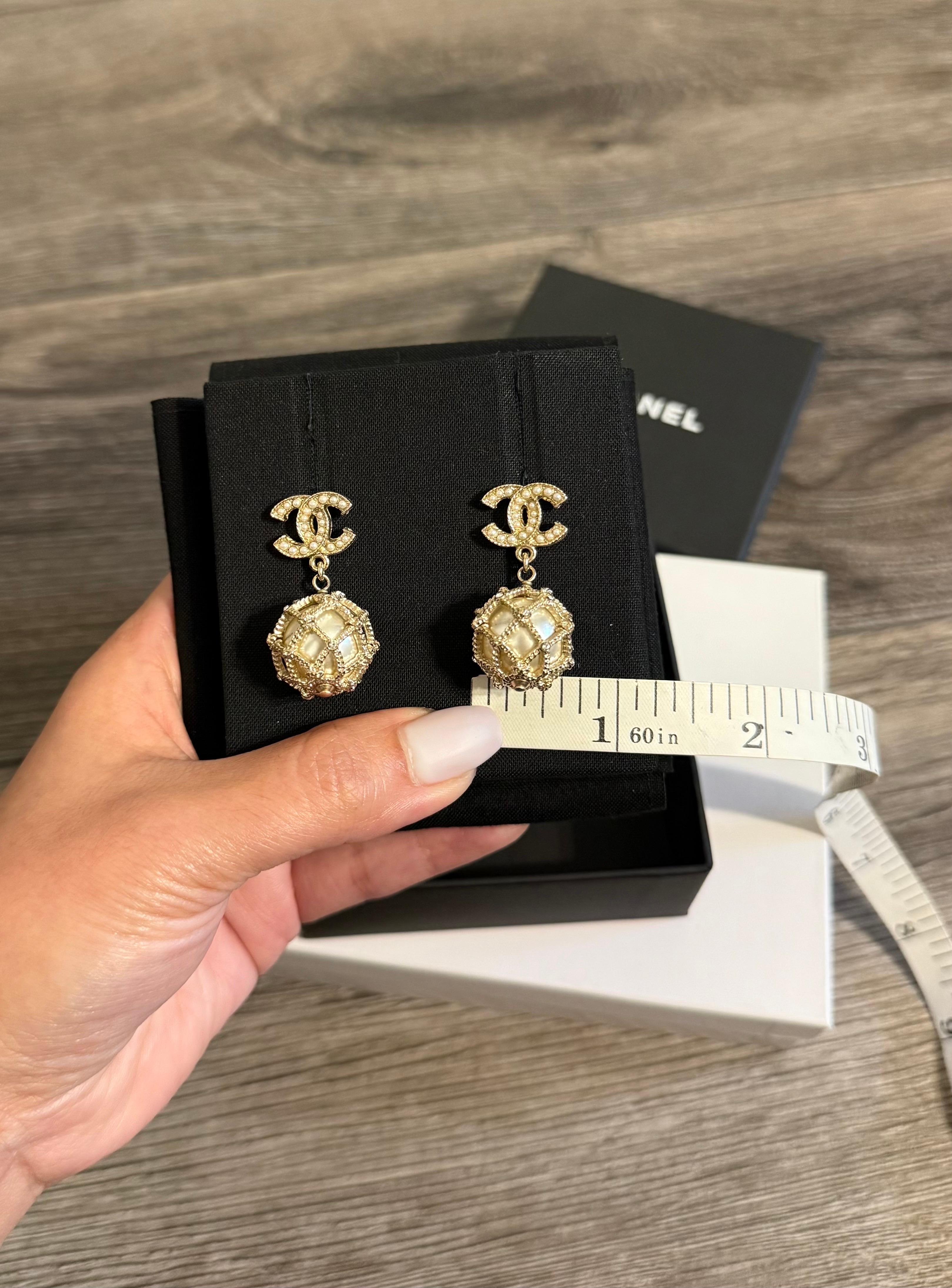 Chanel Gold Faux Pearl CC Crystal Dangle Earrings For Sale 1