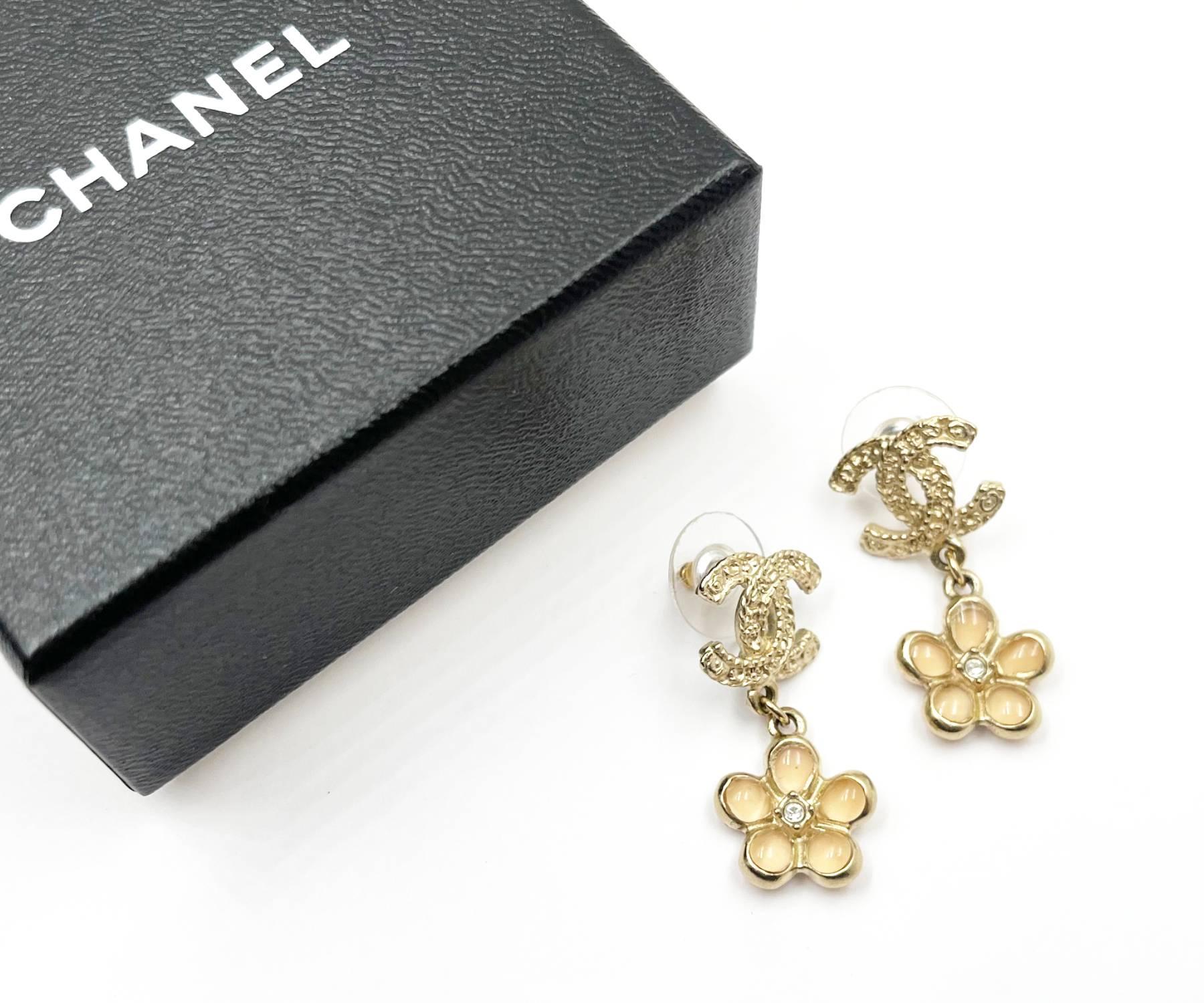 Artisan Chanel Gold Filigree CC Pink Flower Dangle Piercing Earrings  