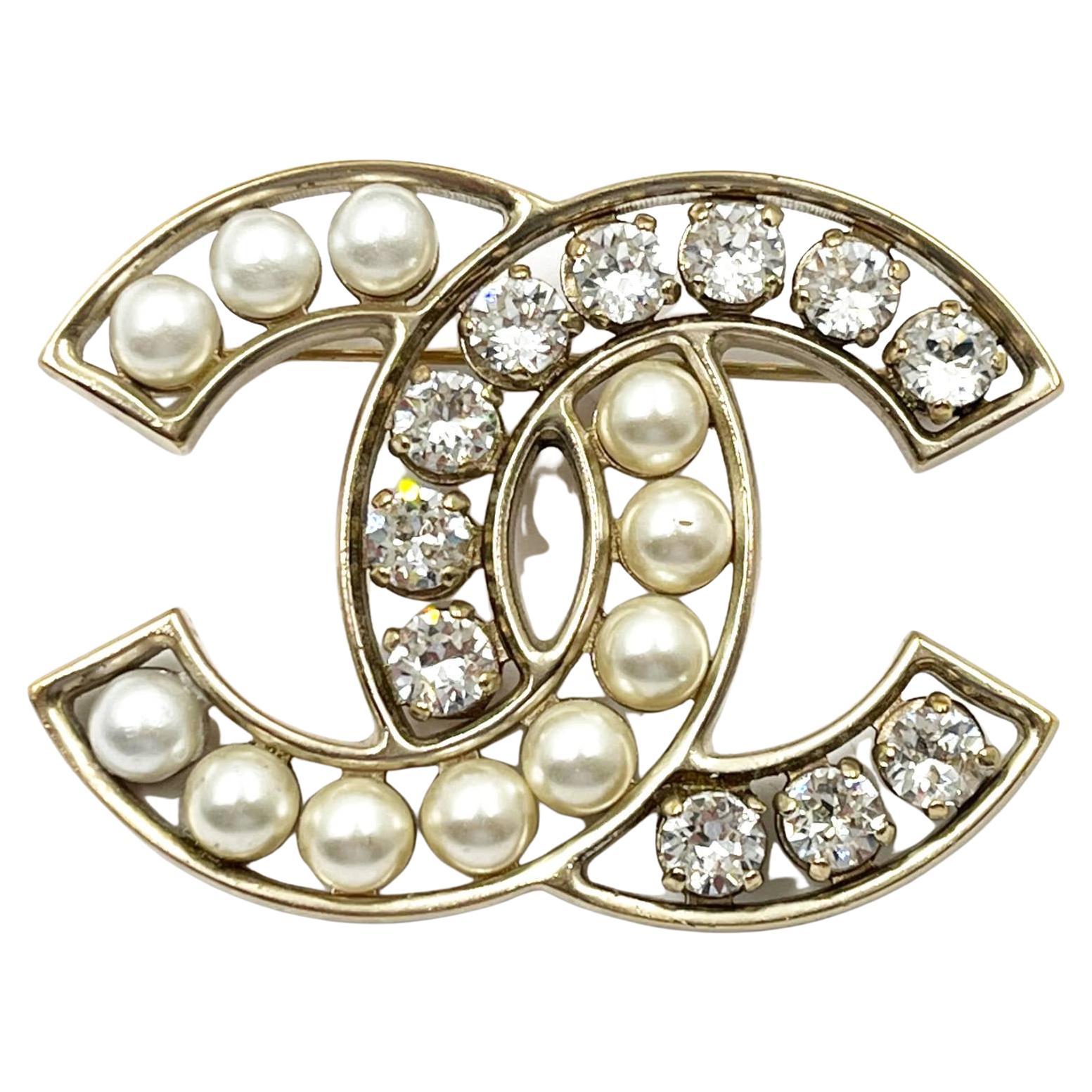 Chanel Gold Frame Pearl Crystal Large Brooch For Sale