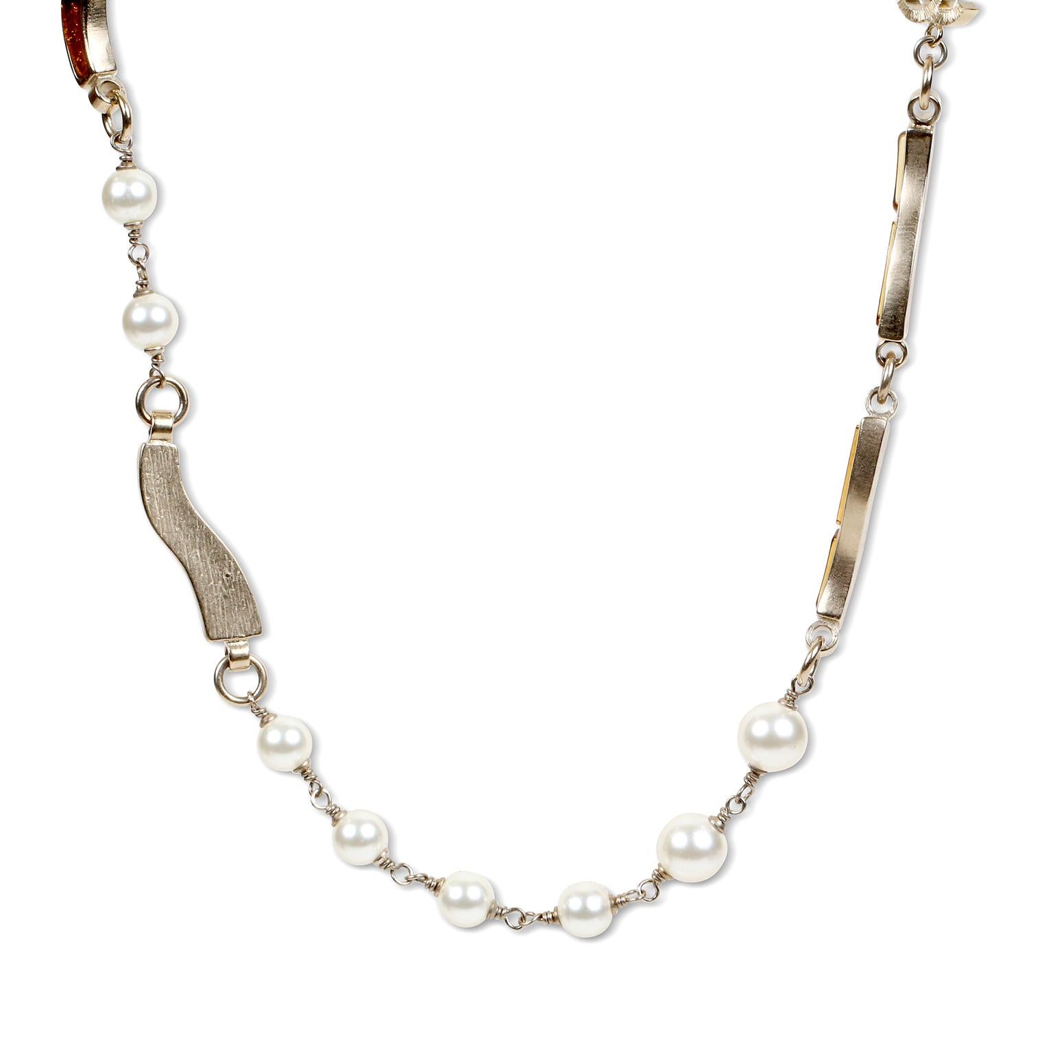 Women's Chanel Gold Gripoix with Pearl Sautoir Runway Necklace For Sale