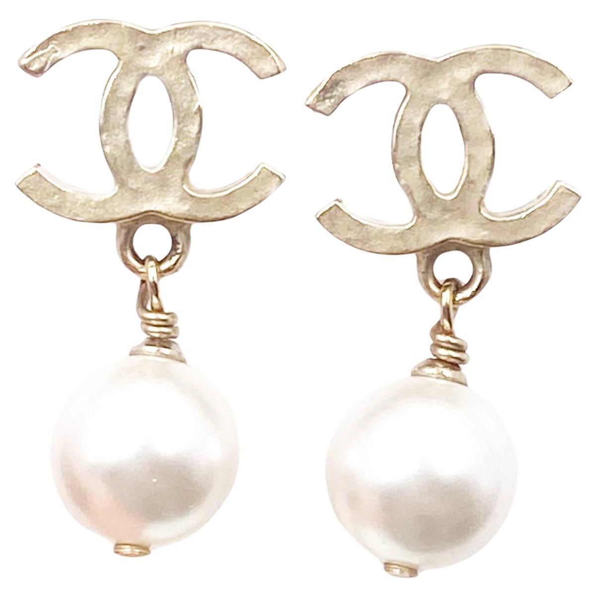 Pre-owned Chanel Cc Drop Earrings Crystal Pearl Silver | ModeSens