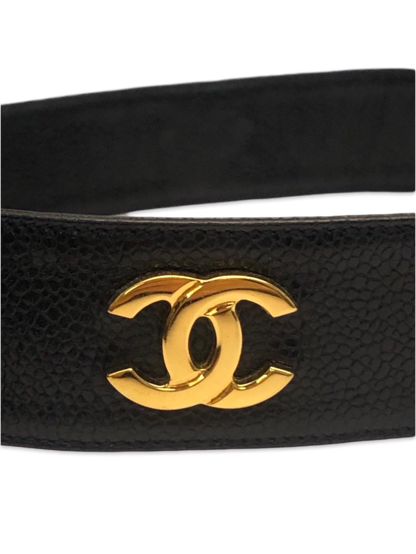 Chanel gold hardware chain buckle black caviar leather belt In Excellent Condition In Sheung Wan, HK