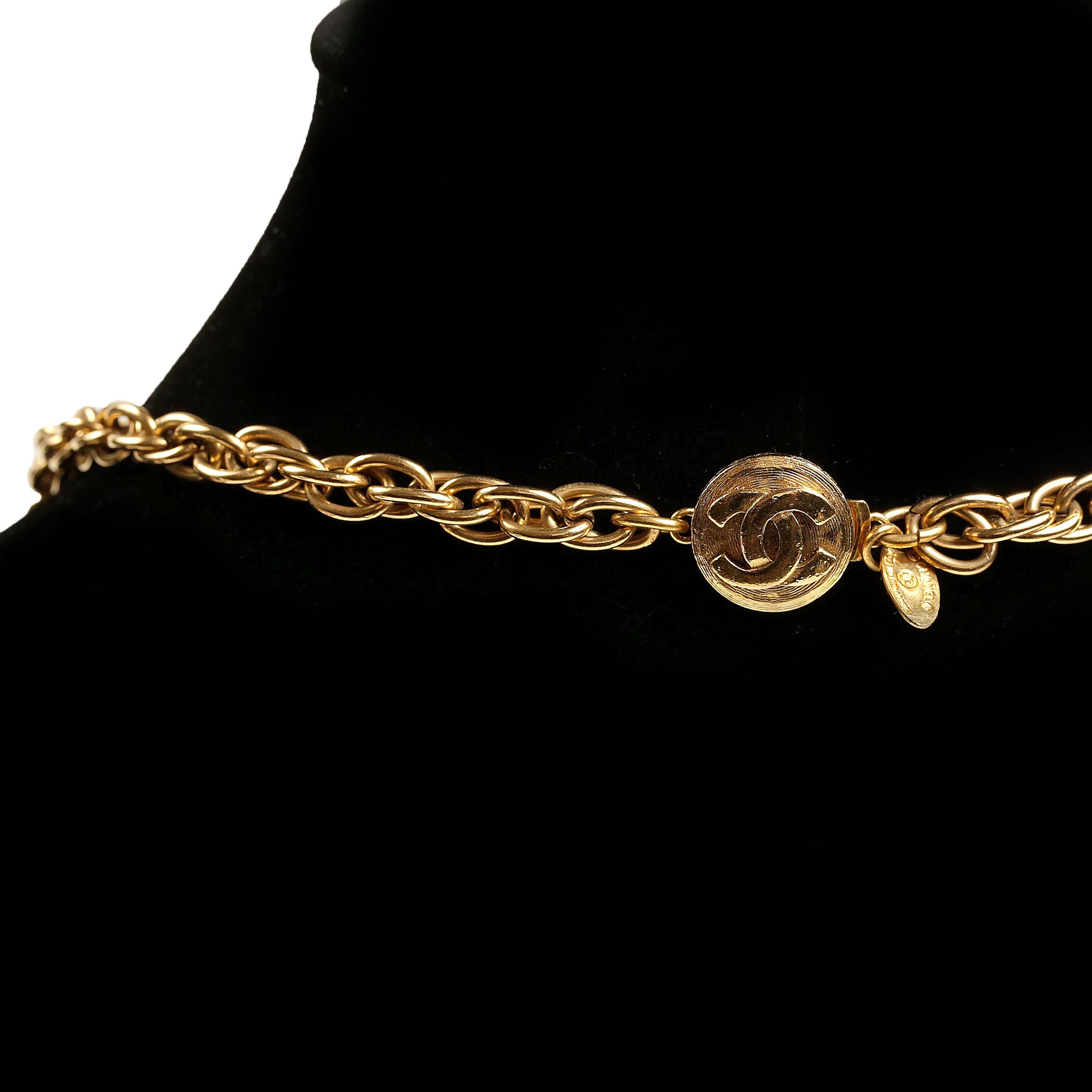 Chanel Gold Knot Crystal Vintage Necklace In Good Condition In Palm Beach, FL