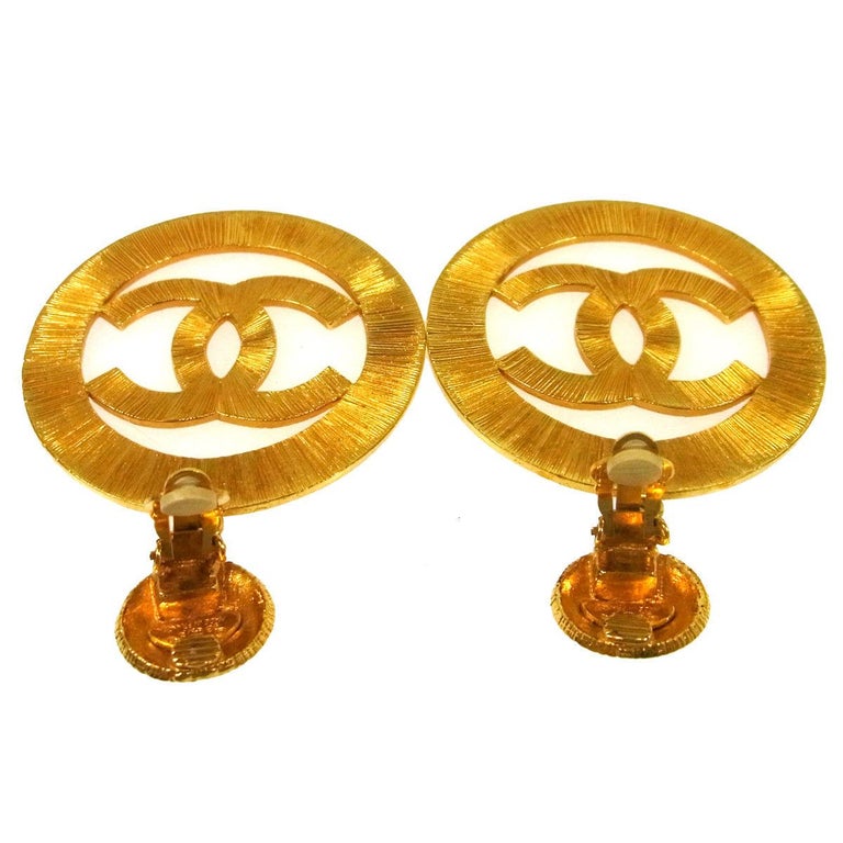 Chanel 2022 Textured CC Hoop Earrings - Gold-Plated Hoop, Earrings -  CHA945296