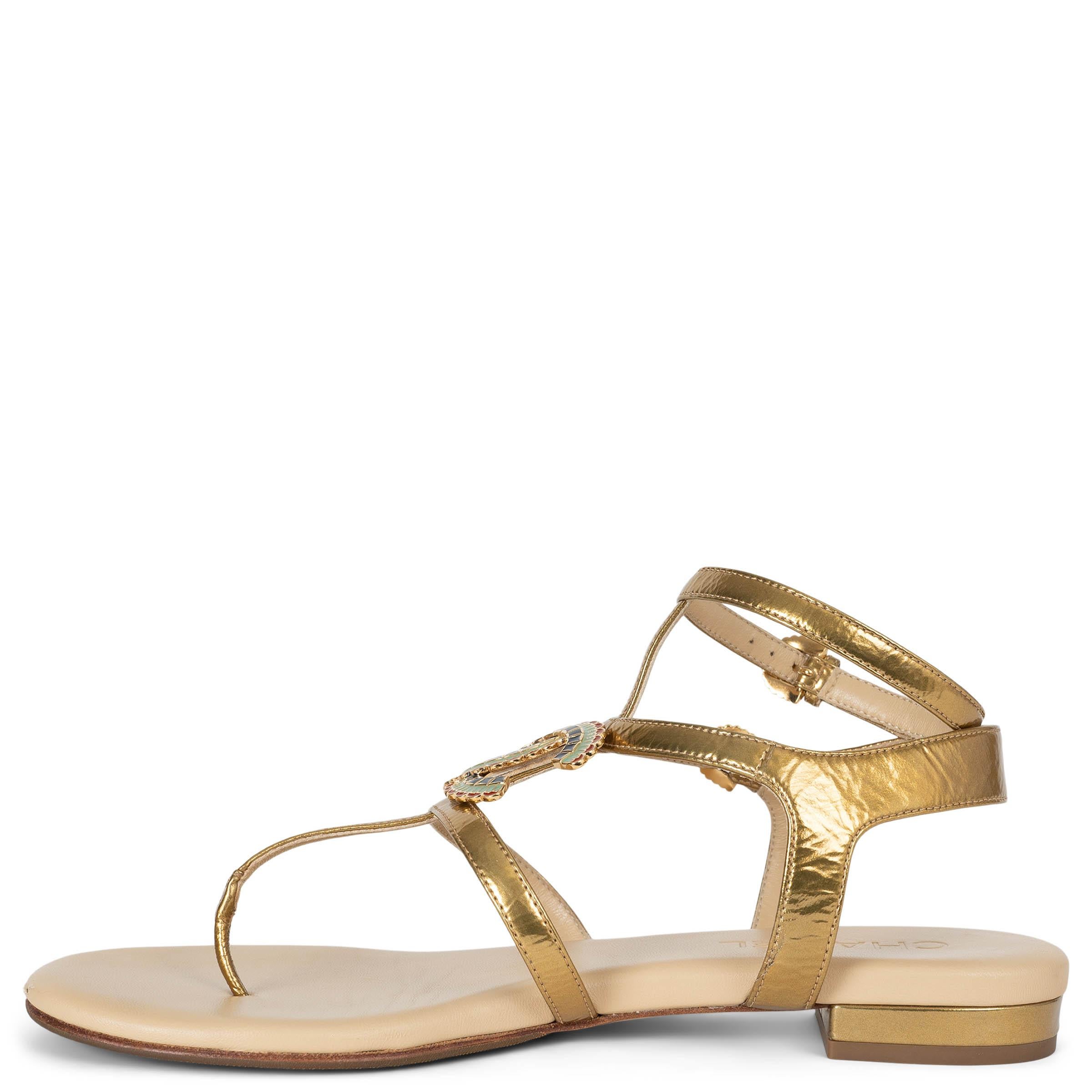 Gold CHANEL gold leather 19A NEW YORK EMBELLISHED Thong Sandals Shoes 38 For Sale