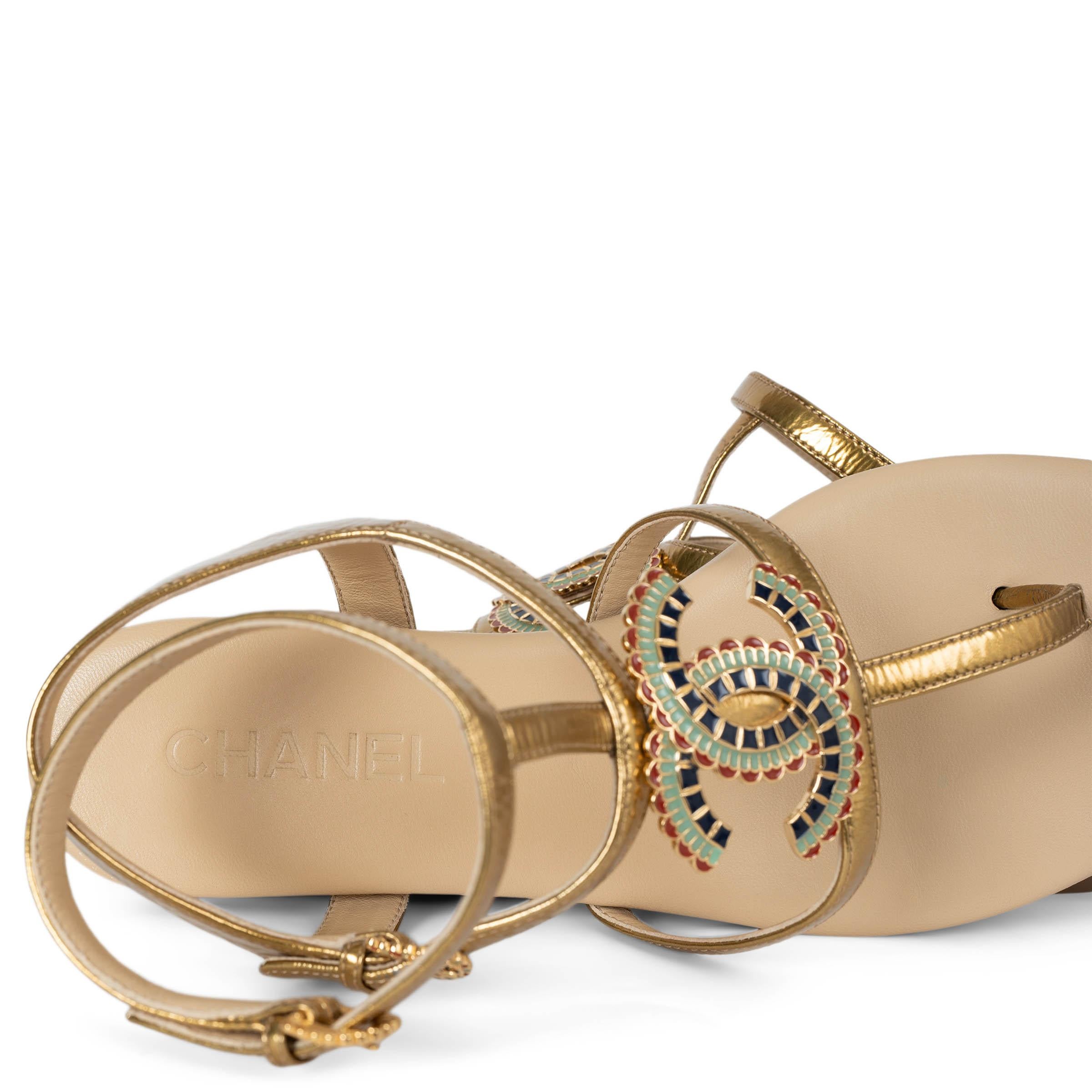 CHANEL gold leather 19A NEW YORK EMBELLISHED Thong Sandals Shoes 38 For Sale 4