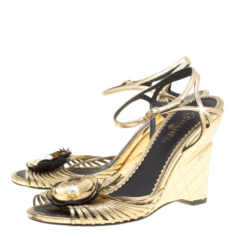 Chanel Gold Leather Camelia Wedge Sandals Size 38.5 In Good Condition In Dubai, Al Qouz 2