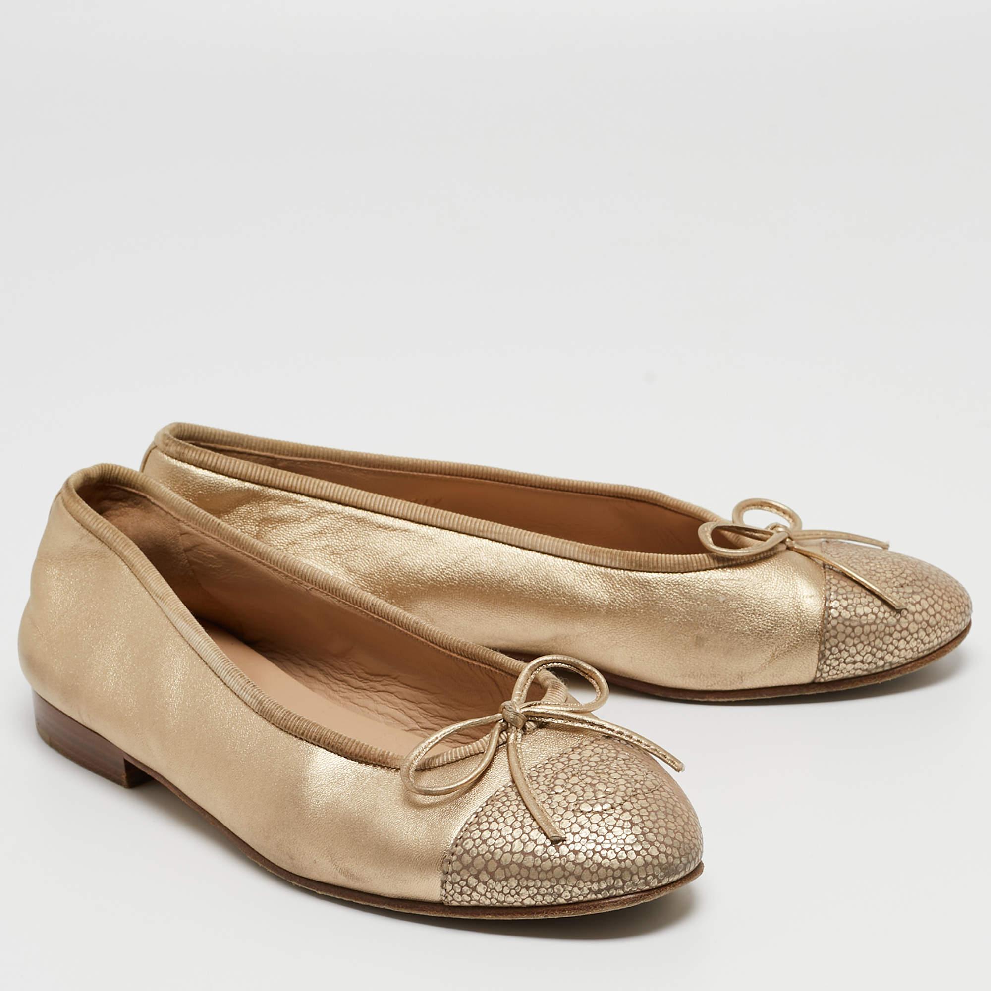 Women's Chanel Gold Leather CC Cap Toe Bow Ballet Flats Size 34.5