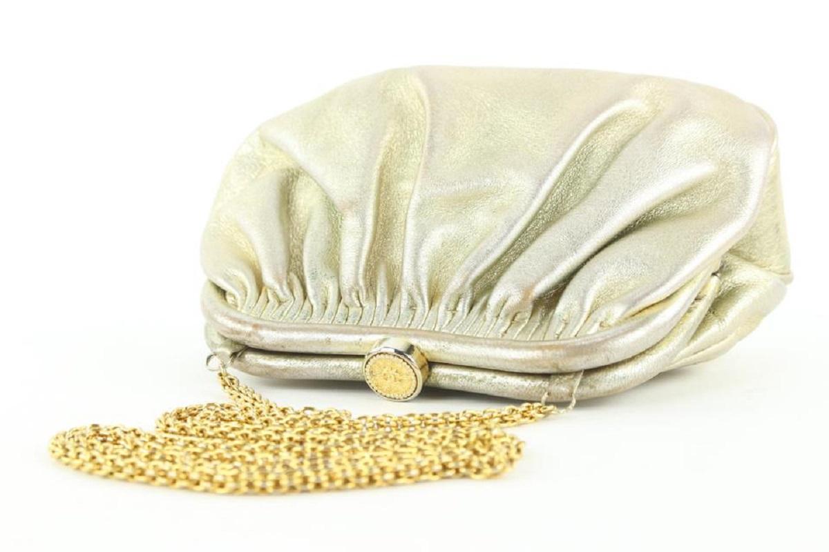 Chanel Gold Leder Kisslock Pouch Umhängetasche mit Kette 855cas49 im Angebot 2