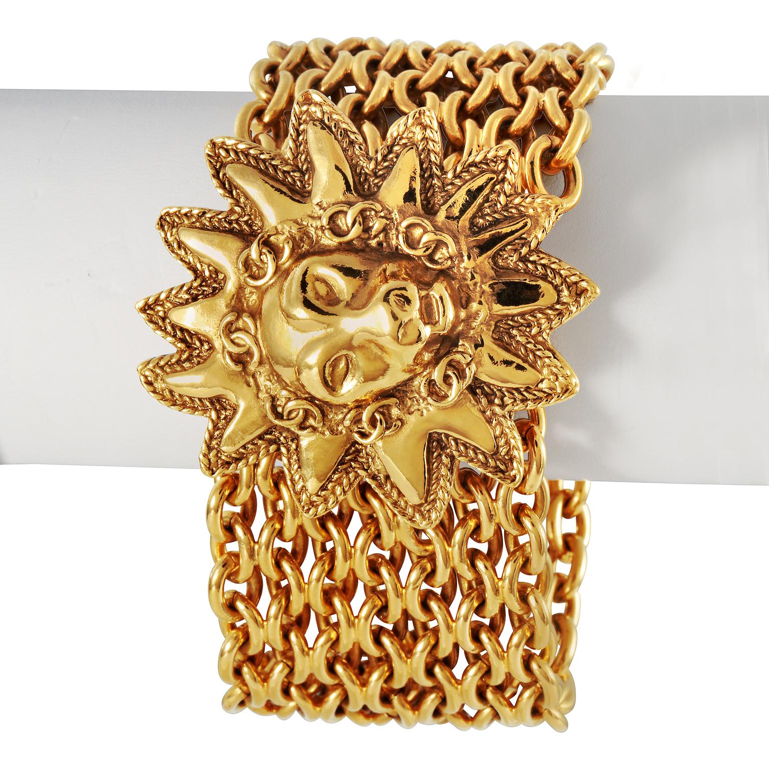 Chanel Gold Lion on Sun Chain Mail Bracelet In Good Condition In Palm Beach, FL