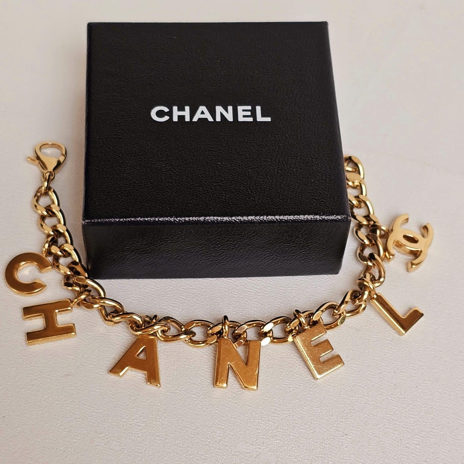 Chanel Gold Logo Charm Chain Bracelet In Good Condition For Sale In Jakarta, Daerah Khusus Ibukota Jakarta
