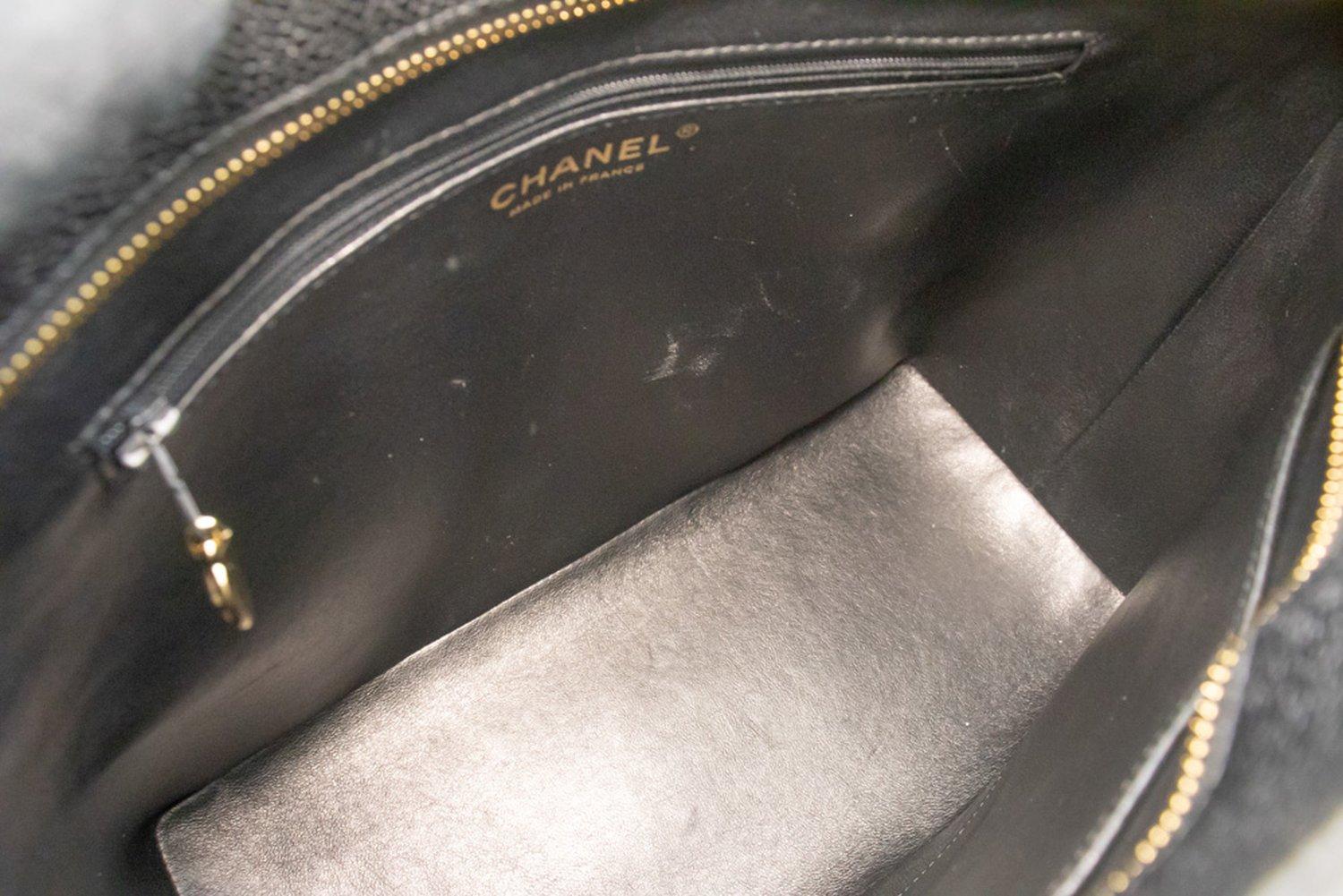 CHANEL Gold Medallion Caviar Shoulder Bag Grand Shopping Tote For Sale 10