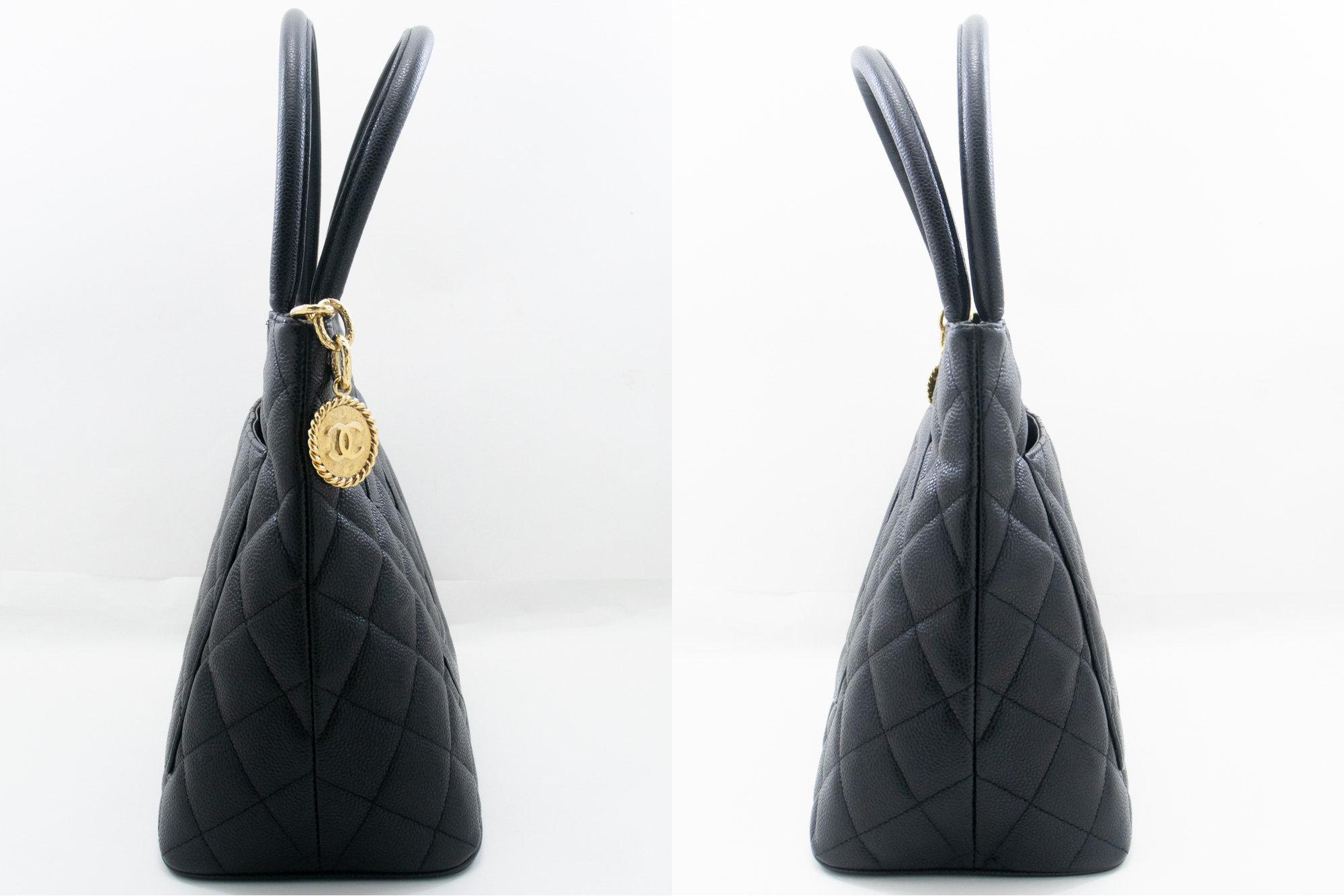 CHANEL Gold Medallion Caviar Shoulder Bag Grand Shopping Tote For Sale 1