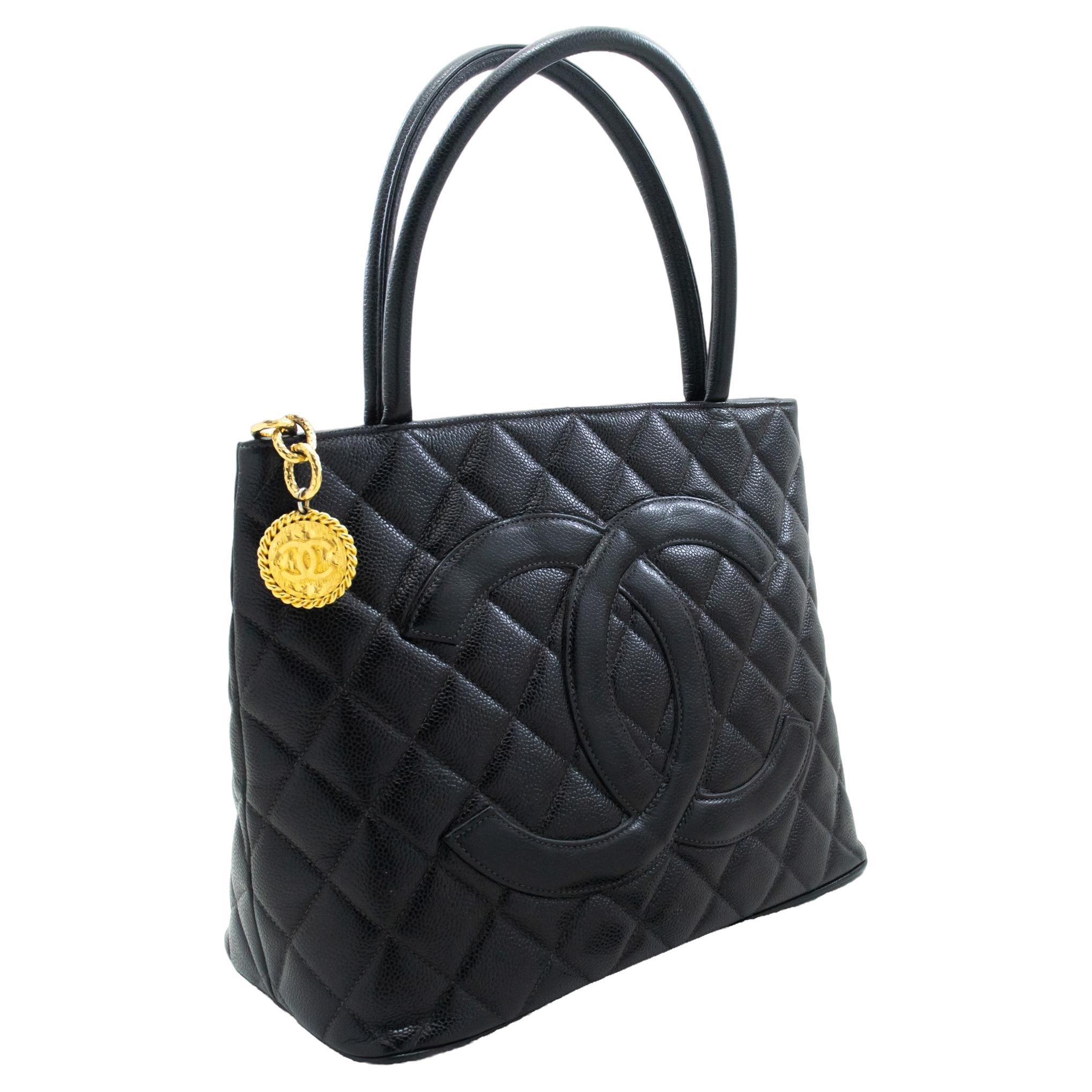 CHANEL Gold Medallion Caviar Shoulder Bag Grand Shopping Tote For Sale