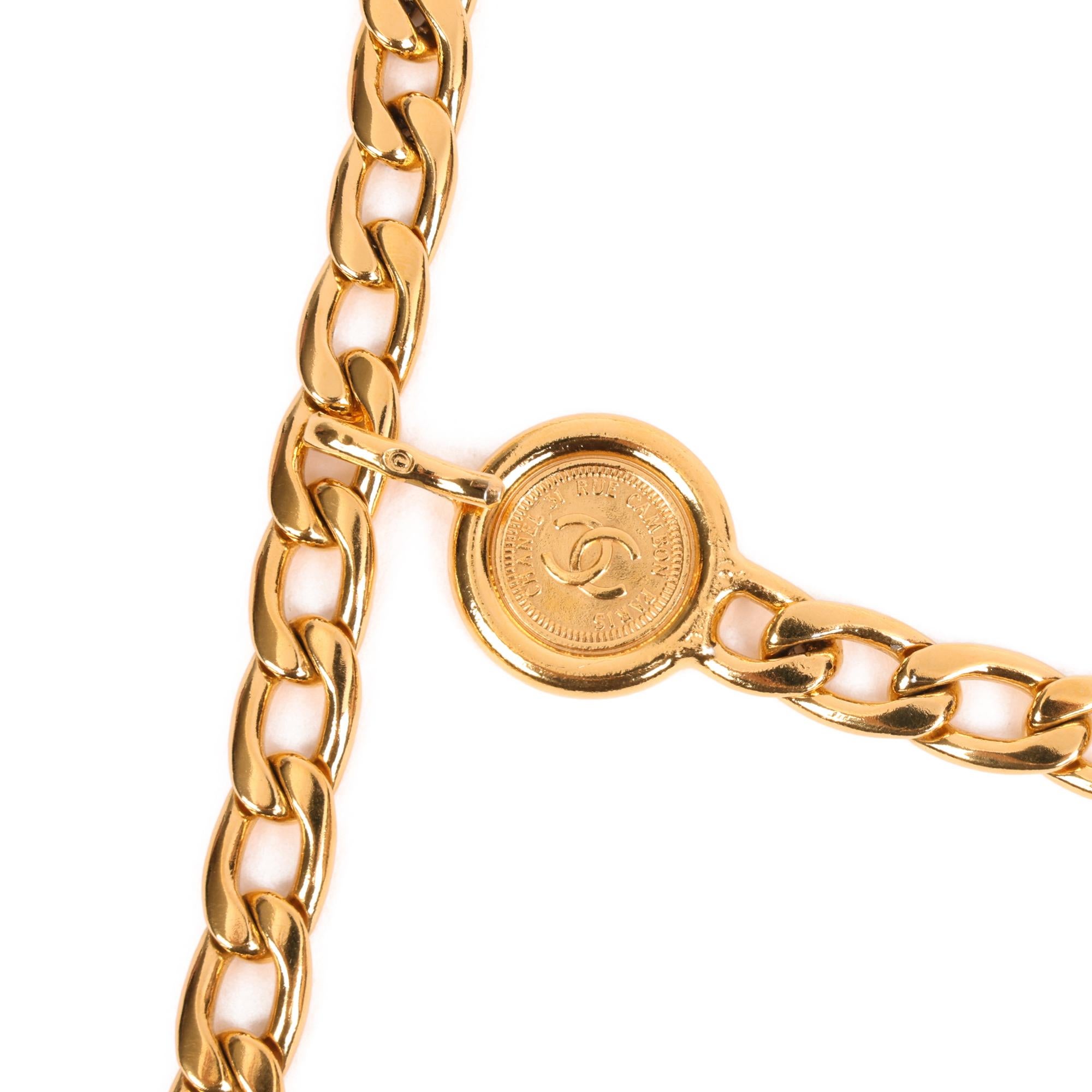 Chanel GOLD MEDALLION COIN VINTAGE CHAIN BELT

CONDITION NOTES
The hardware is in very good condition with light signs of use. The Hardware shows slight signs of tarnishing.
Overall this item is in very good pre-owned condition. Please note the