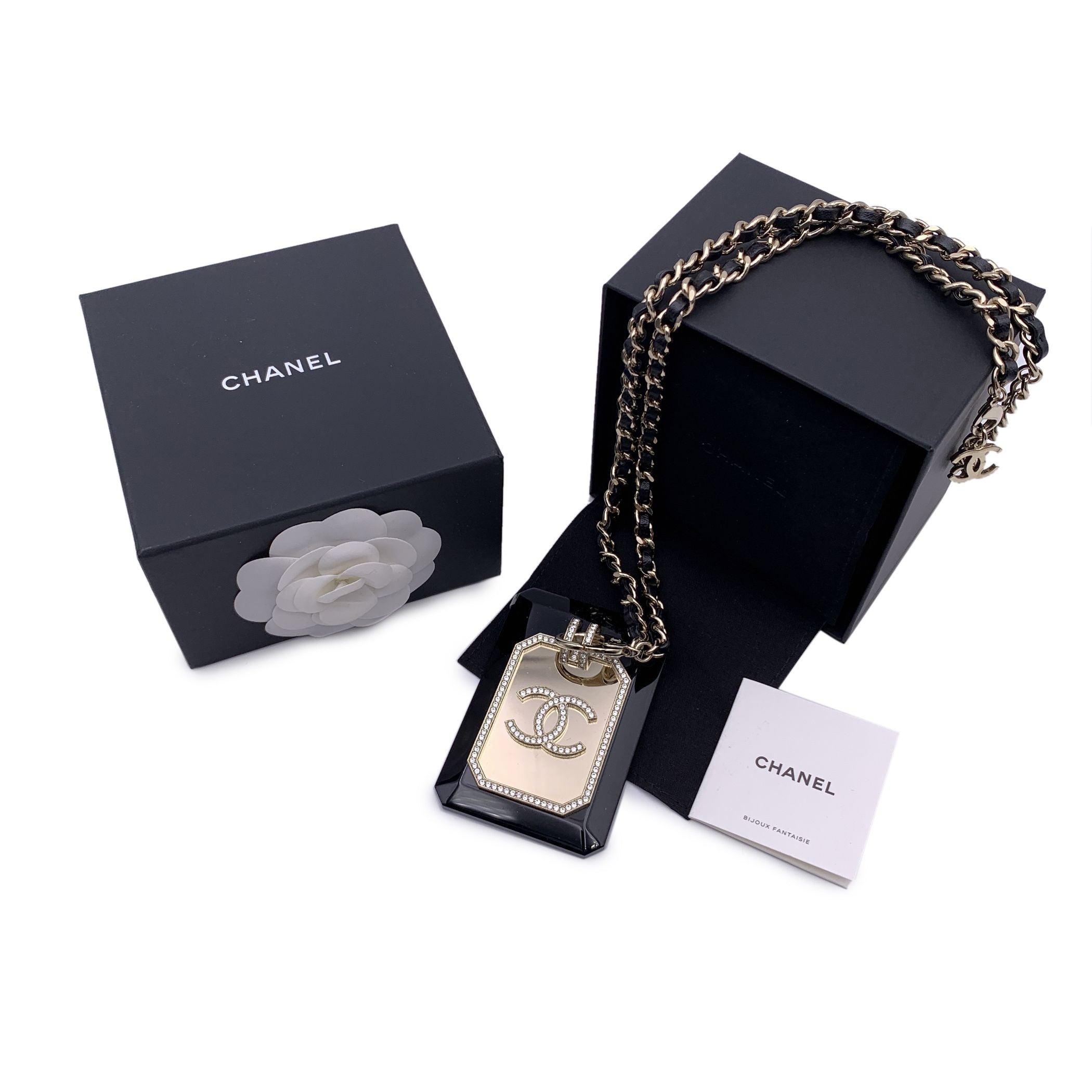 Chanel Gold Metal and Black Card Holder Chain Necklace with Crystals In Excellent Condition In Rome, Rome