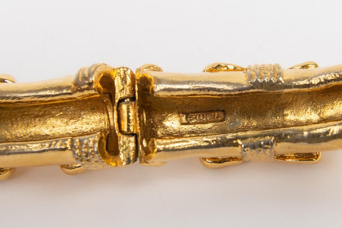 Women's Chanel Gold Metal Bracelet