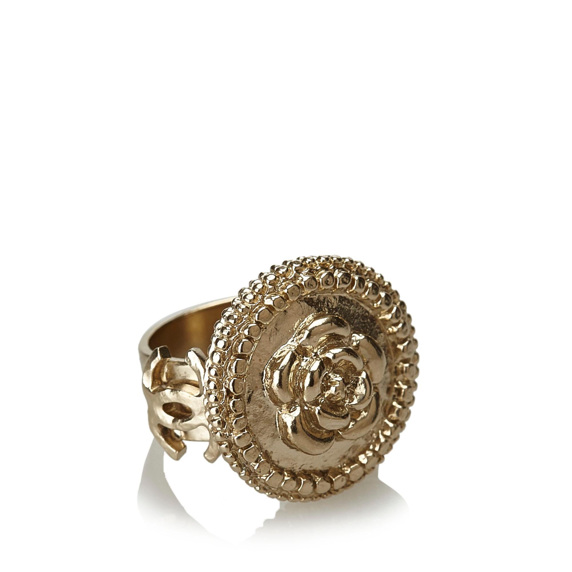 Chanel Gold  Metal Camellia lic Ring France w/ Box For Sale 1