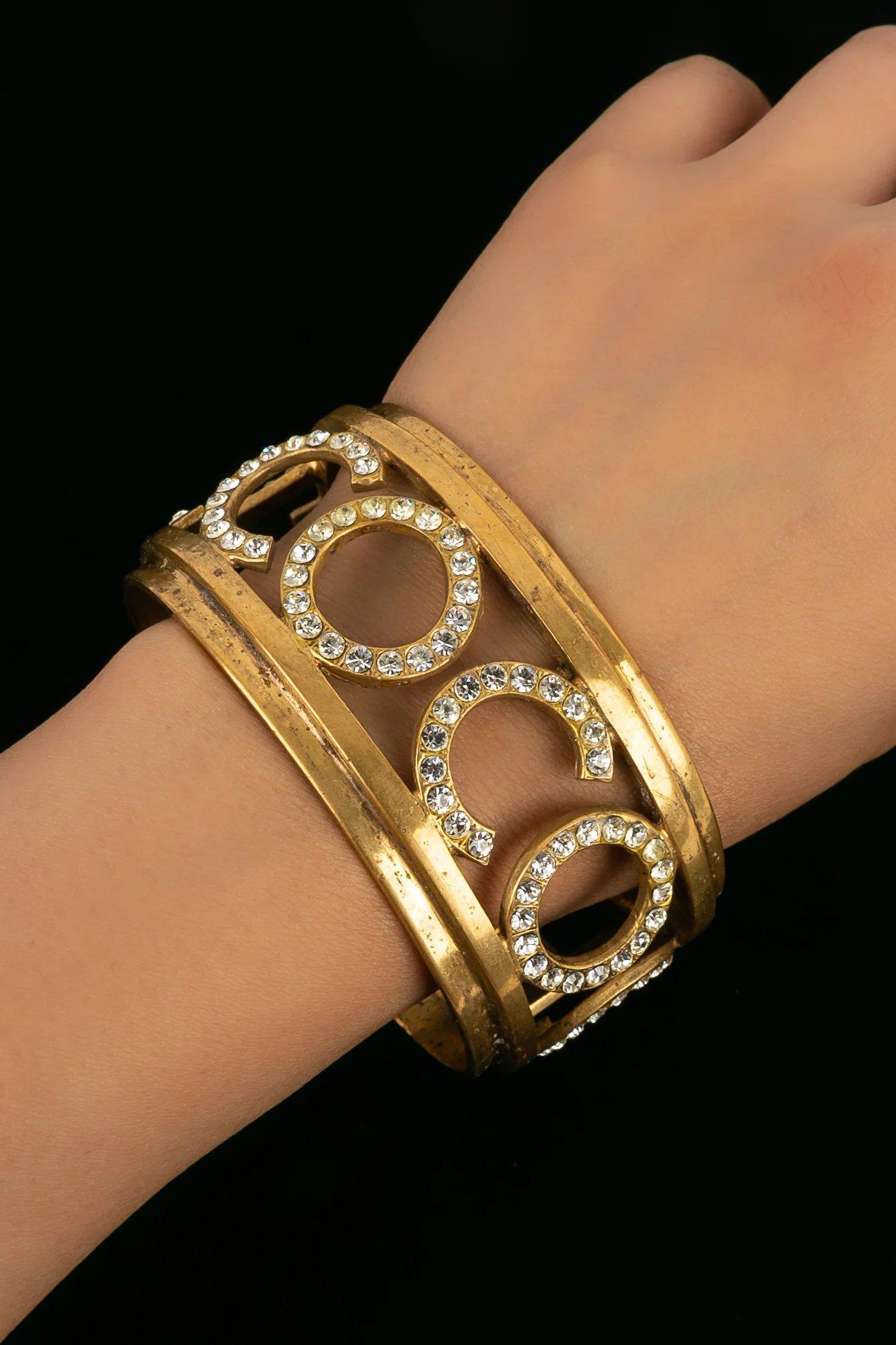 Chanel Gold Metal Cuff Bracelet Paved with Rhinestones For Sale 1