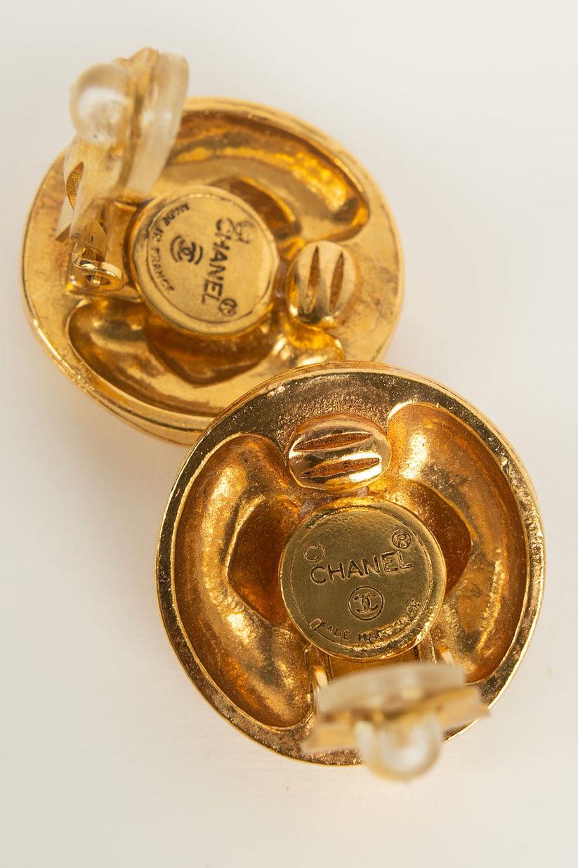 Gold Metall-Ohrringe von Chanel Damen im Angebot