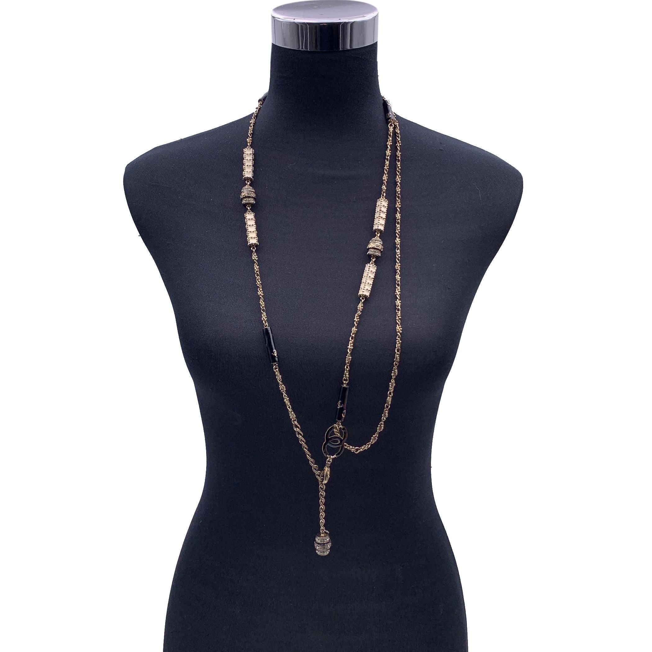 De las mujeres Chanel Oro Metal París Shangai CC Cilindros Collar o Cinturón en venta