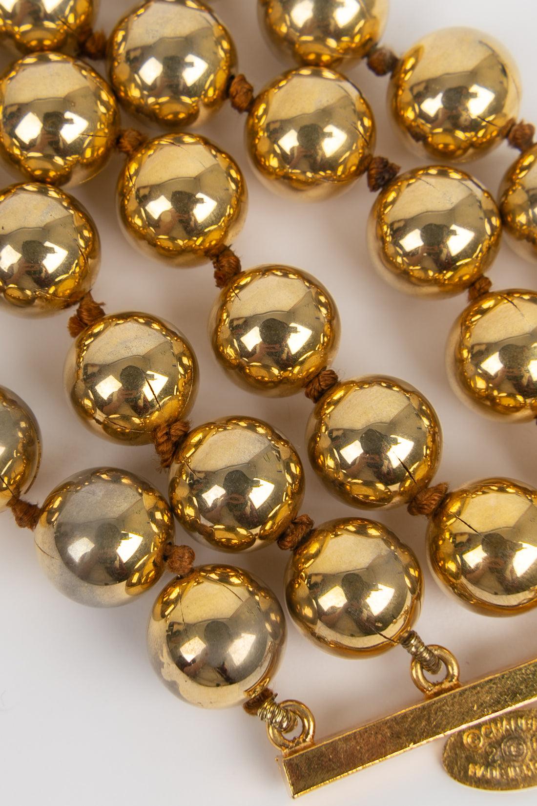 Women's Chanel Gold metal Pearl Bracelet For Sale