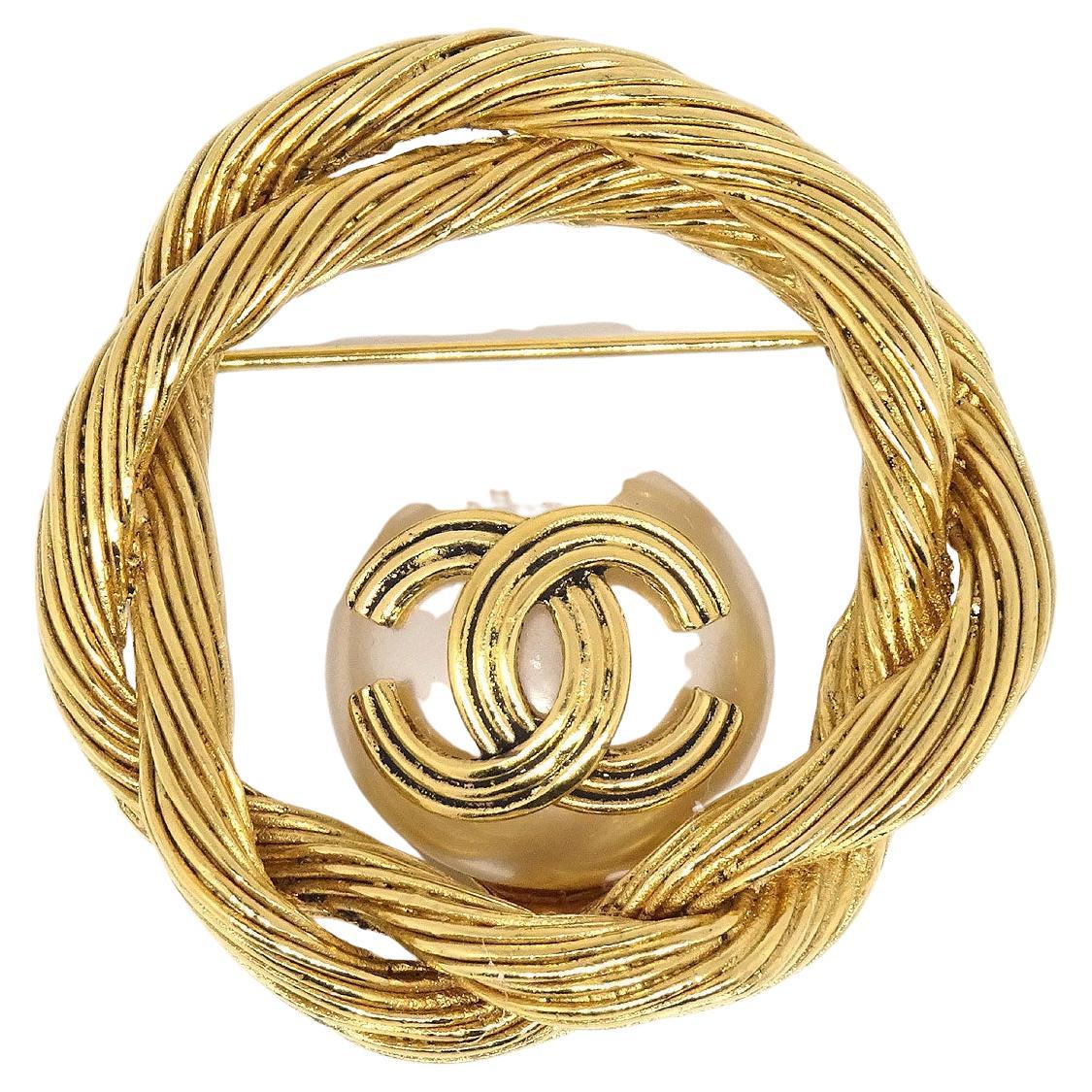 CHANEL Gold Metal Pearl Twisted Lapel Pin Brooch For Sale at