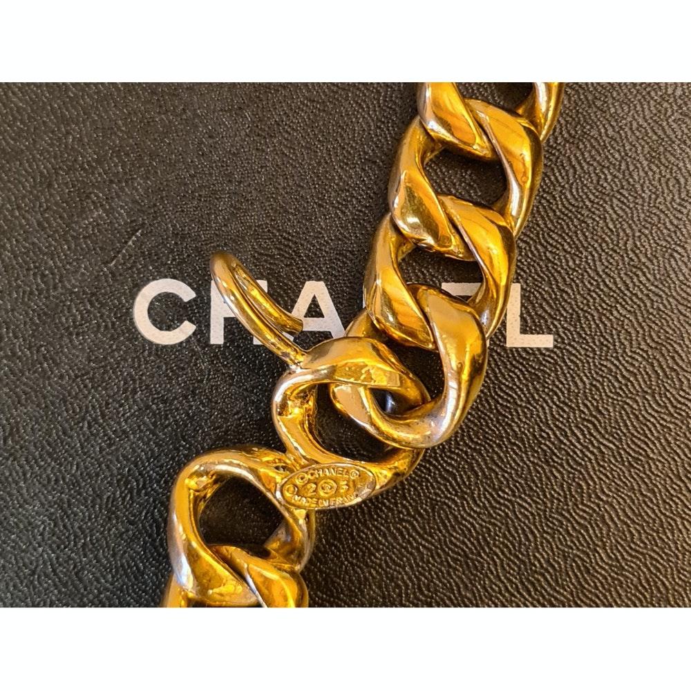 Chanel gold metal with Perfume pendant number5 Belt In Excellent Condition In Capri, IT