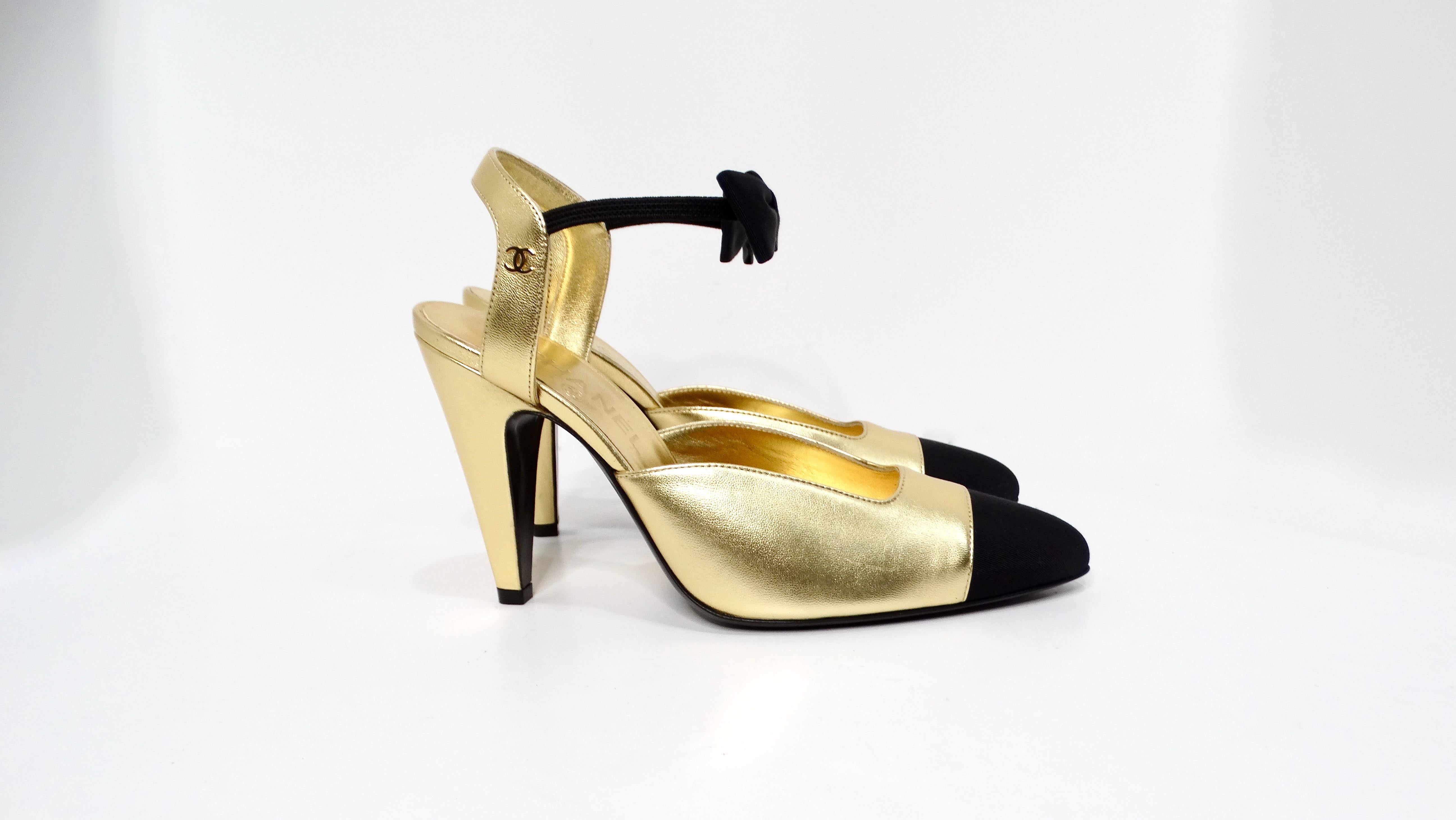 Chanel Gold Metallic Laminated Lambskin Grosgrain Slingback Pumps With Bows 2