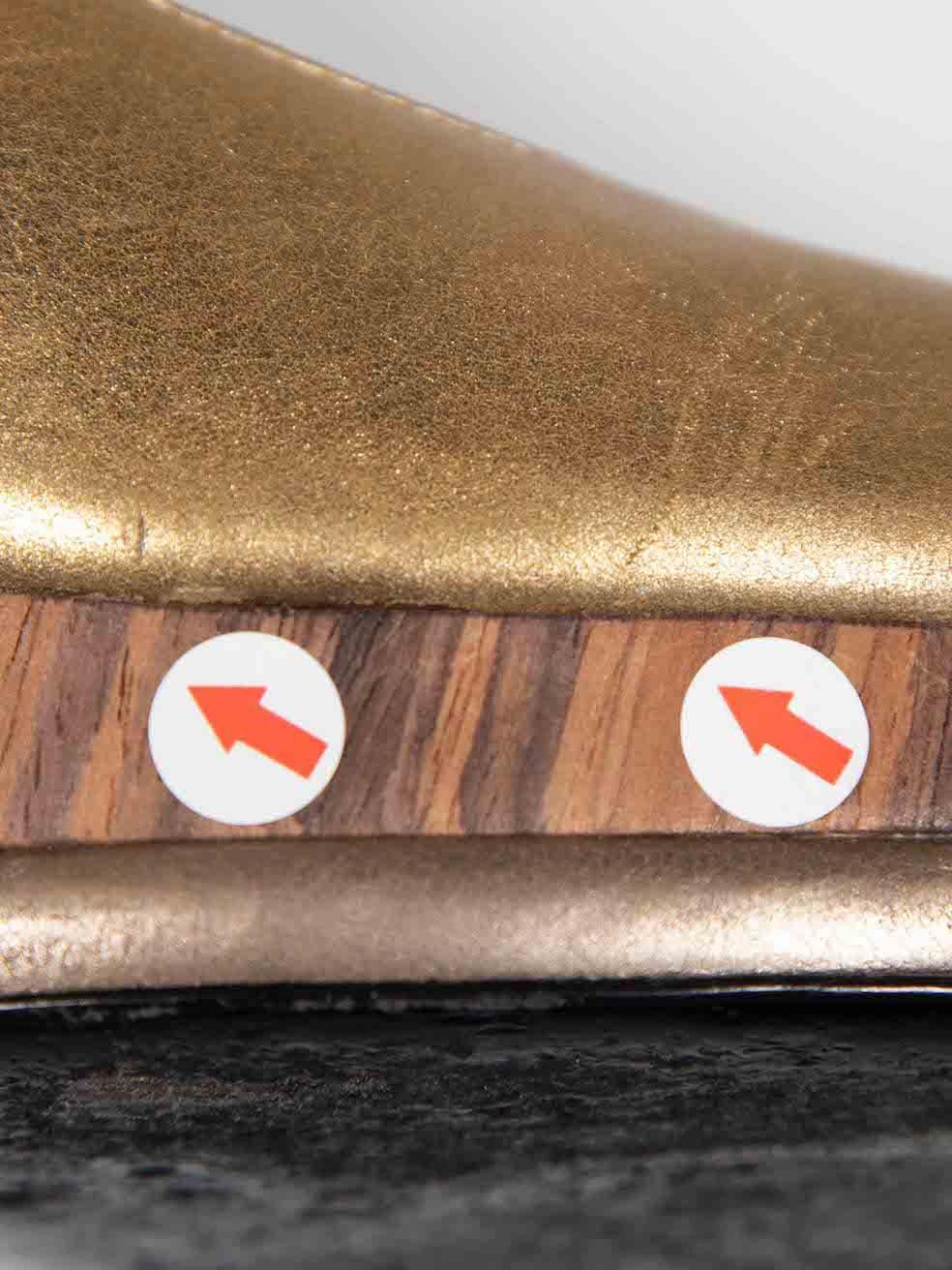Chanel Gold Metallic Leder Holz Heels mit Absatz Größe IT 41 im Angebot 2