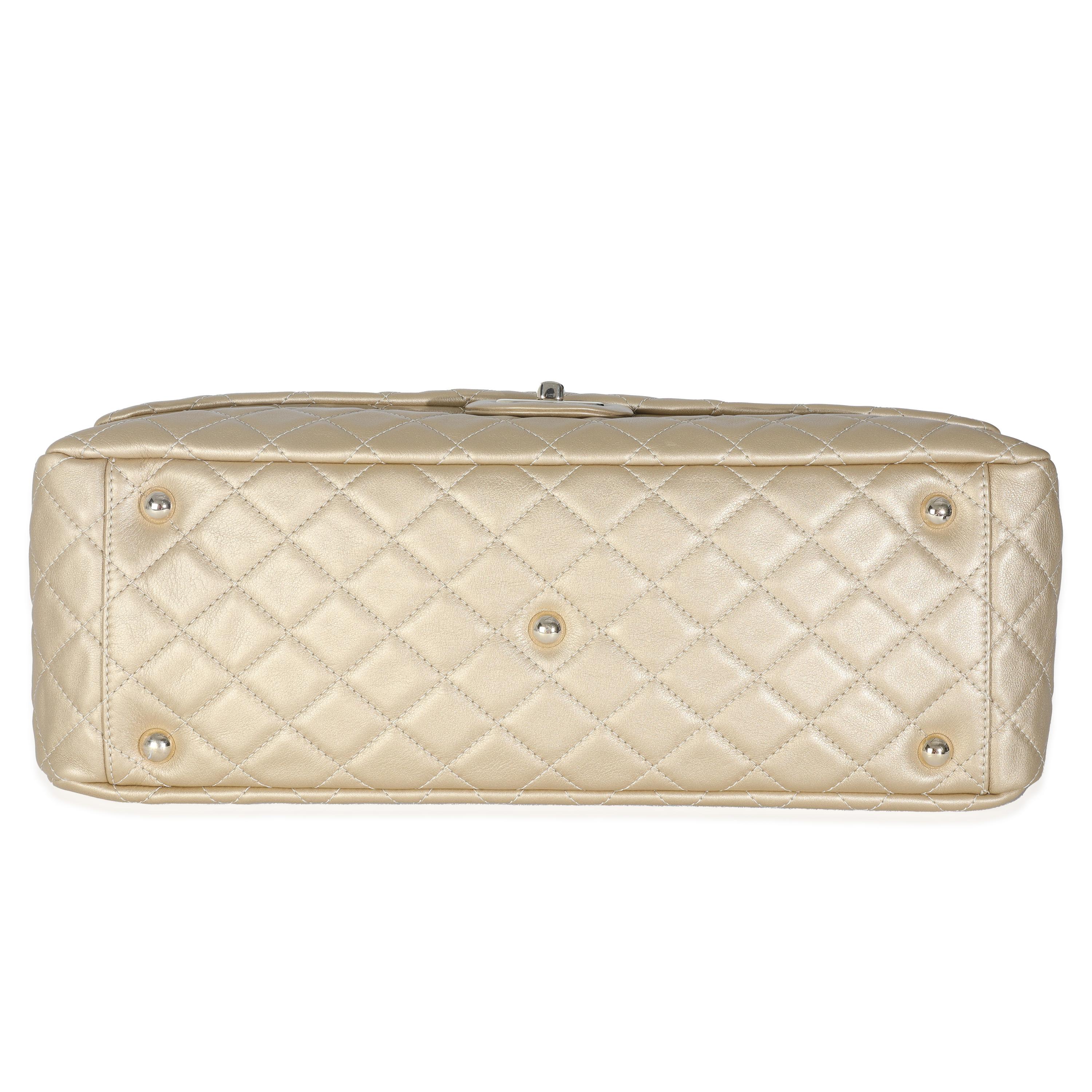 Chanel Gold Metallic Calfskin Airlines Quilted XXL Travel Flap Bag en vente 3