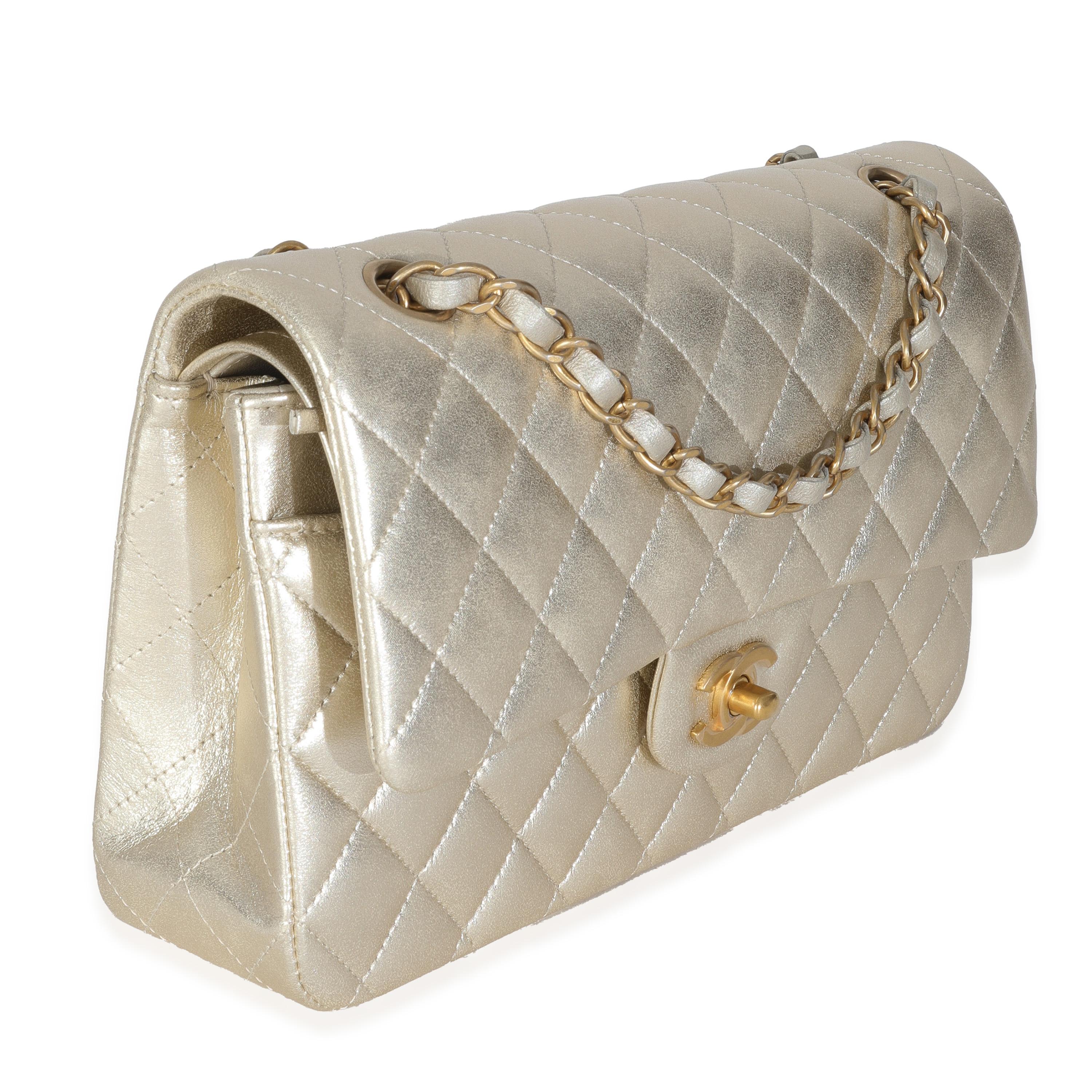 Or Chanel Gold Metallic Quilted Lambskin Medium Classic Double Flap Bag en vente