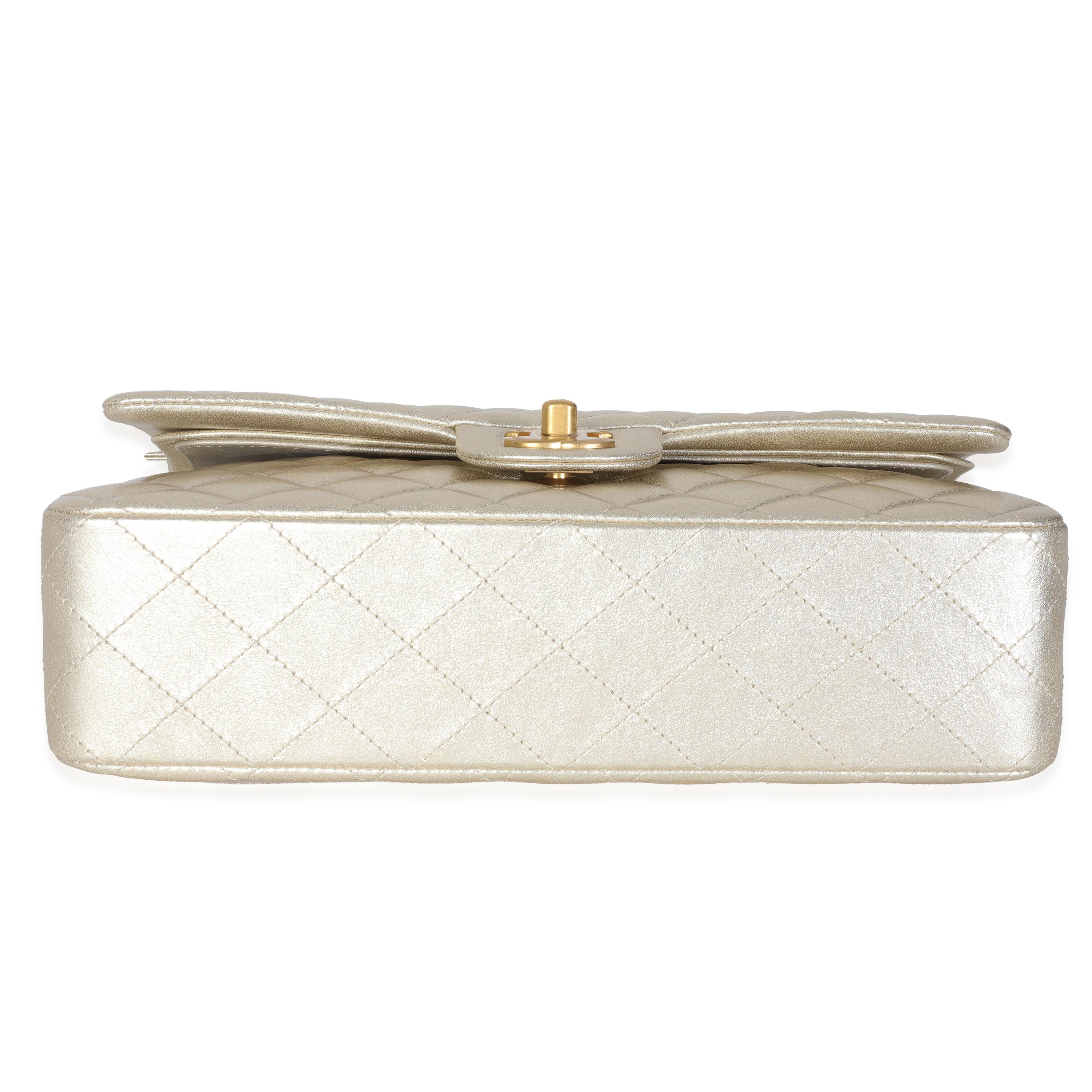 Chanel Gold Metallic Quilted Lambskin Medium Classic Double Flap Bag en vente 3